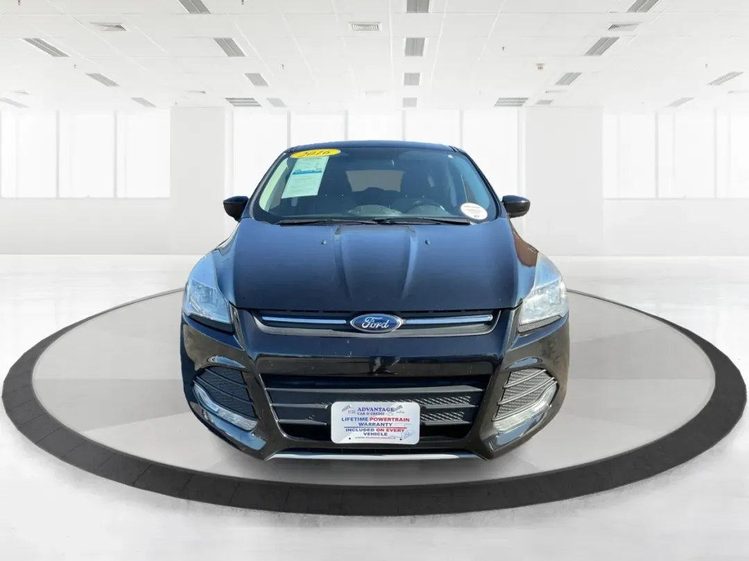 2016 Ford Escape SE (1FMCU9G92GU) with an Other engine, located at 1230 East Main St, Xenia, OH, 45385, (937) 908-9800, 39.688026, -83.910172 - **Adventure Awaits with the 2016 Ford Escape SE at Advantage Car and Credit - New Carlisle!**<br /> <br /> Are you ready to elevate your lifestyle with a vehicle that can handle both your daily commutes and weekend getaways? Look no further than this stunning 2016 Ford Escape SE, available now at Ad - Photo#7