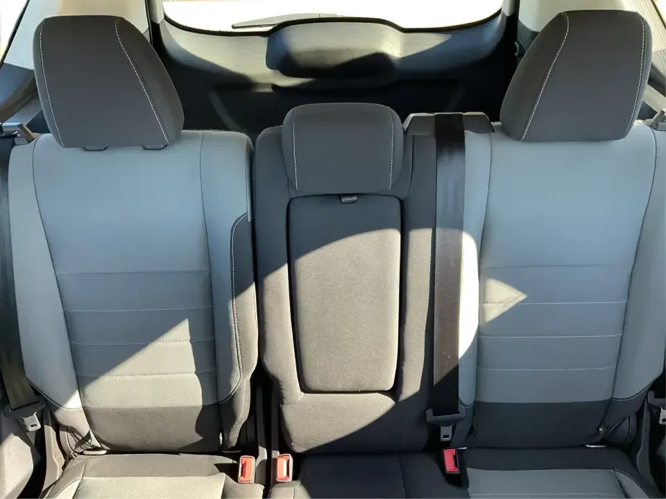 2016 Ford Escape SE (1FMCU9G92GU) with an 2.0L L4 DOHC 16V engine, 6-Speed Automatic transmission, located at 1951 S Dayton Lakeview Rd., New Carlisle, OH, 45344, (937) 908-9800, 39.890999, -84.050255 - **Adventure Awaits with the 2016 Ford Escape SE at Advantage Car and Credit - New Carlisle!**<br /> <br /> Are you ready to elevate your lifestyle with a vehicle that can handle both your daily commutes and weekend getaways? Look no further than this stunning 2016 Ford Escape SE, available now at Ad - Photo#14