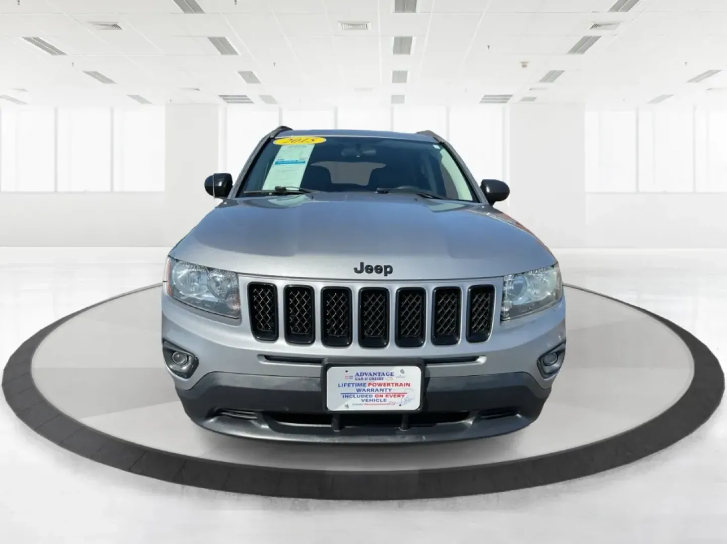 2015 Jeep Compass Altitude Edition (1C4NJCBA6FD) with an 2L I-4 DOHC engine, located at 1184 Kauffman Ave, Fairborn, OH, 45324, (937) 908-9800, 39.807072, -84.030914 - **Adventure Awaits in the 2015 Jeep Compass Altitude Edition at Advantage Car and Credit - Fairborn!**<br /> <br /> Are you ready for your next adventure? The 2015 Jeep Compass Altitude Edition is your perfect companion for weekend getaways, family road trips, or even your daily commute! This versat - Photo#7
