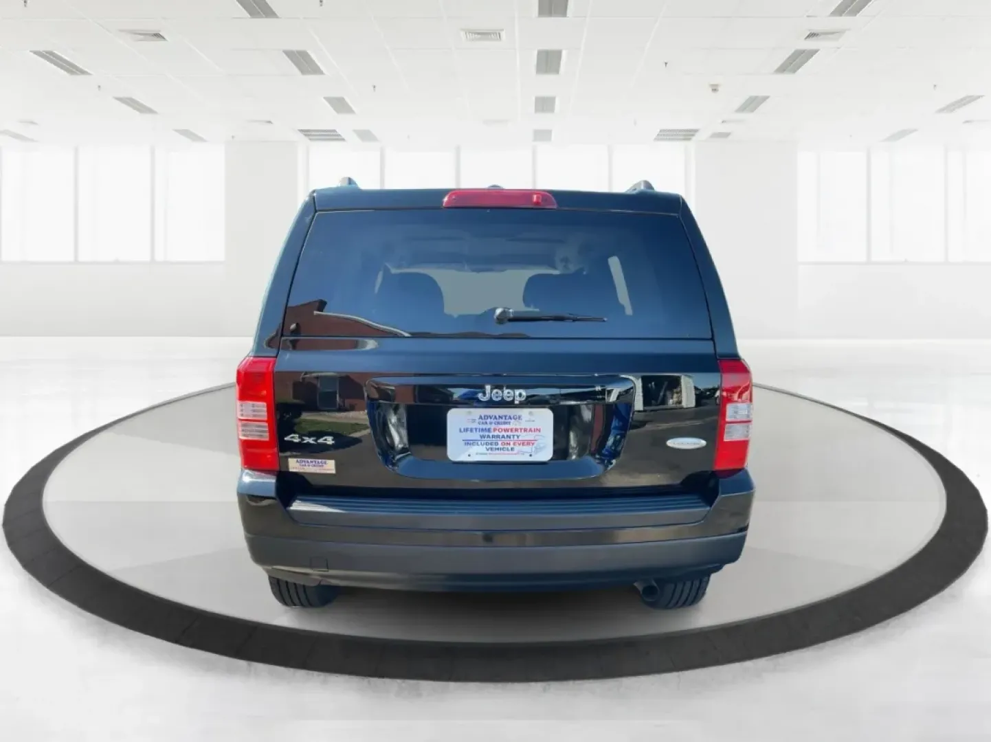 2015 Jeep Patriot Latitude (1C4NJRFB6FD) with an 2.4L I-4 DOHC engine, located at 1099 N County Rd 25A , Troy, OH, 45373, (937) 908-9800, 40.057079, -84.212883 - Discover the freedom of adventure with this 2015 Jeep Patriot Latitude, perfect for those who crave weekend getaways or family outings. With ample space and rugged capabilities, this SUV is designed for both urban commuting and off-road excursions. Whether you're navigating Troy's scenic backroads o - Photo#3