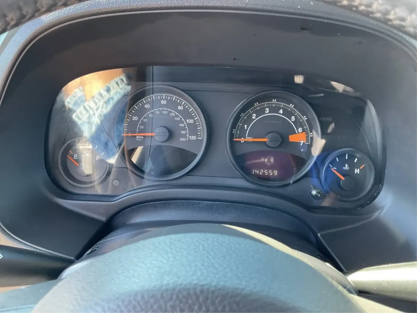 2015 Jeep Patriot Latitude (1C4NJRFB6FD) with an 2.4L I-4 DOHC engine, located at 1099 N County Rd 25A , Troy, OH, 45373, (937) 908-9800, 40.057079, -84.212883 - Discover the freedom of adventure with this 2015 Jeep Patriot Latitude, perfect for those who crave weekend getaways or family outings. With ample space and rugged capabilities, this SUV is designed for both urban commuting and off-road excursions. Whether you're navigating Troy's scenic backroads o - Photo#15