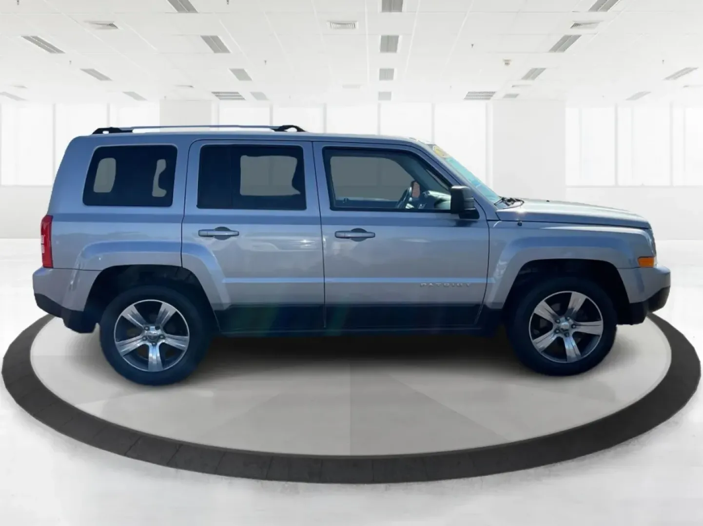 2016 Jeep Patriot High Altitude Edition (1C4NJPFA3GD) with an 2L I-4 DOHC engine, located at 1951 S Dayton Lakeview Rd., New Carlisle, OH, 45344, (937) 908-9800, 39.890999, -84.050255 - Explore the open roads and off-the-beaten-path adventures with this stunning 2016 Jeep Patriot High Altitude Edition, available now at Advantage Car and Credit in New Carlisle, OH. If you're a weekend warrior looking for a reliable and versatile SUV that accommodates your active lifestyle, this Jeep - Photo#1