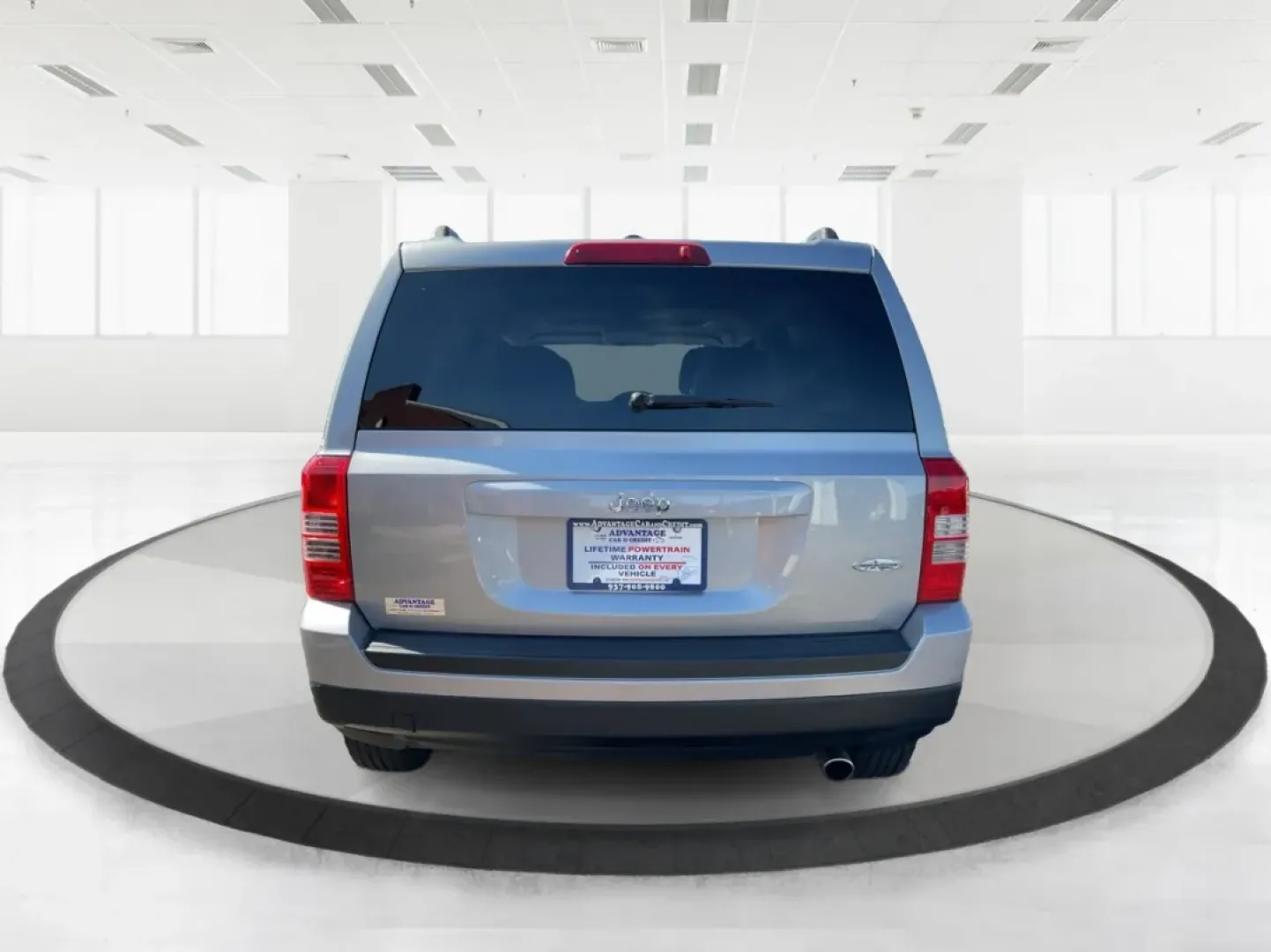 2016 Jeep Patriot High Altitude Edition (1C4NJPFA3GD) with an 2L I-4 DOHC engine, located at 1951 S Dayton Lakeview Rd., New Carlisle, OH, 45344, (937) 908-9800, 39.890999, -84.050255 - Explore the open roads and off-the-beaten-path adventures with this stunning 2016 Jeep Patriot High Altitude Edition, available now at Advantage Car and Credit in New Carlisle, OH. If you're a weekend warrior looking for a reliable and versatile SUV that accommodates your active lifestyle, this Jeep - Photo#3