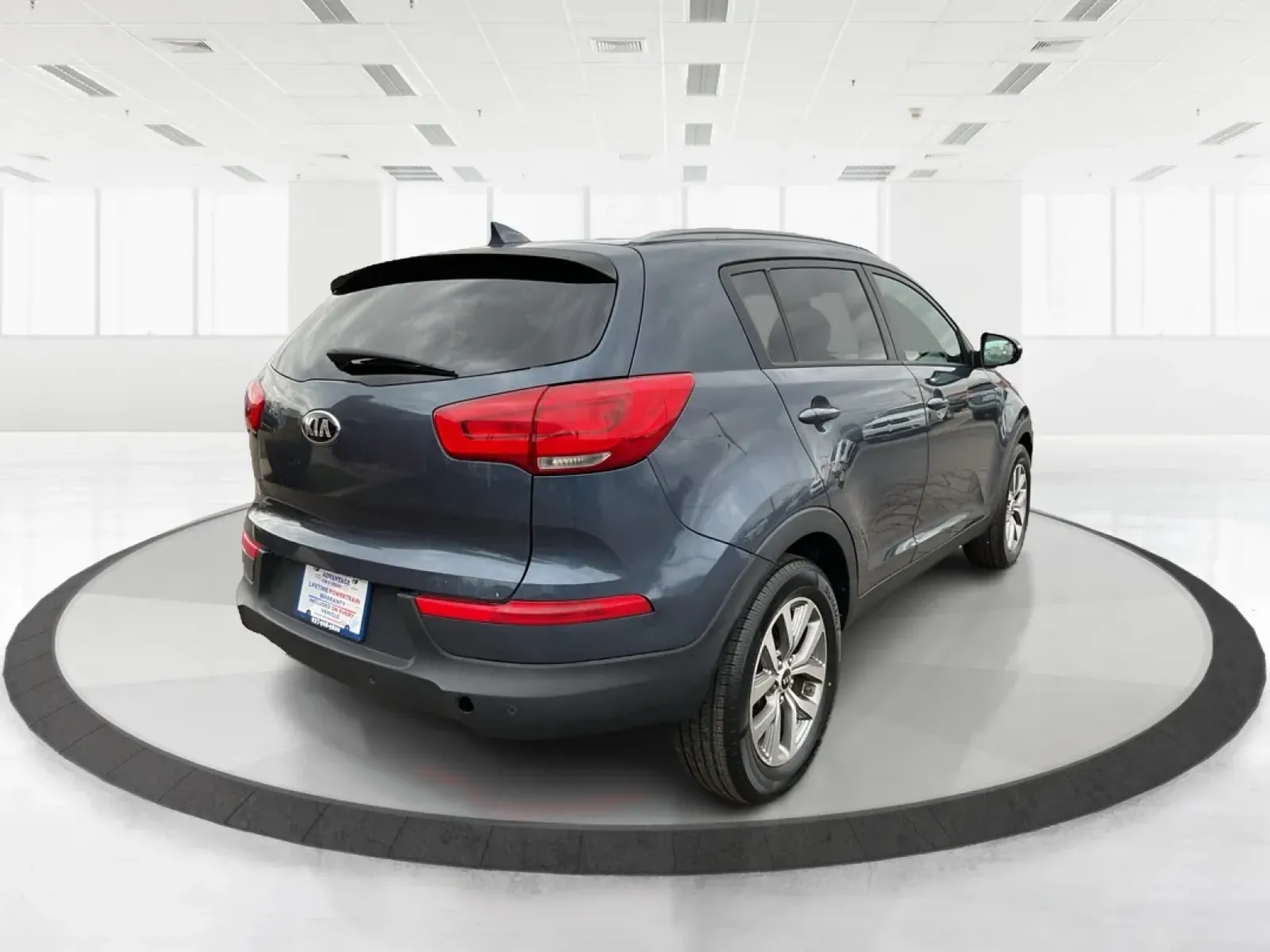 2014 Kia Sportage LX (KNDPBCAC3E7) with an 2.4L I-4 gasoline direct injection engine, located at 4508 South Dixie Dr, Moraine, OH, 45439, (937) 908-9800, 39.689976, -84.218452 - **Adventure Awaits: Explore the 2014 Kia Sportage LX at Advantage Car and Credit!**<br /> <br /> Are you ready to embrace the open road and create unforgettable memories? The 2014 Kia Sportage LX is your ticket to adventure, perfect for weekend getaways, family trips, or daily commuting around Fairb - Photo#2