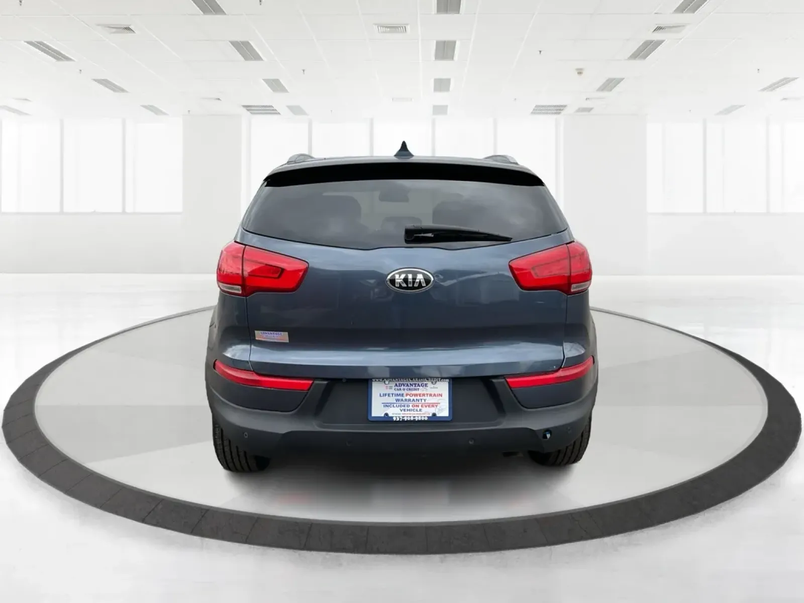 2014 Kia Sportage LX (KNDPBCAC3E7) with an 2.4L I-4 gasoline direct injection engine, located at 4508 South Dixie Dr, Moraine, OH, 45439, (937) 908-9800, 39.689976, -84.218452 - **Adventure Awaits: Explore the 2014 Kia Sportage LX at Advantage Car and Credit!**<br /> <br /> Are you ready to embrace the open road and create unforgettable memories? The 2014 Kia Sportage LX is your ticket to adventure, perfect for weekend getaways, family trips, or daily commuting around Fairb - Photo#3