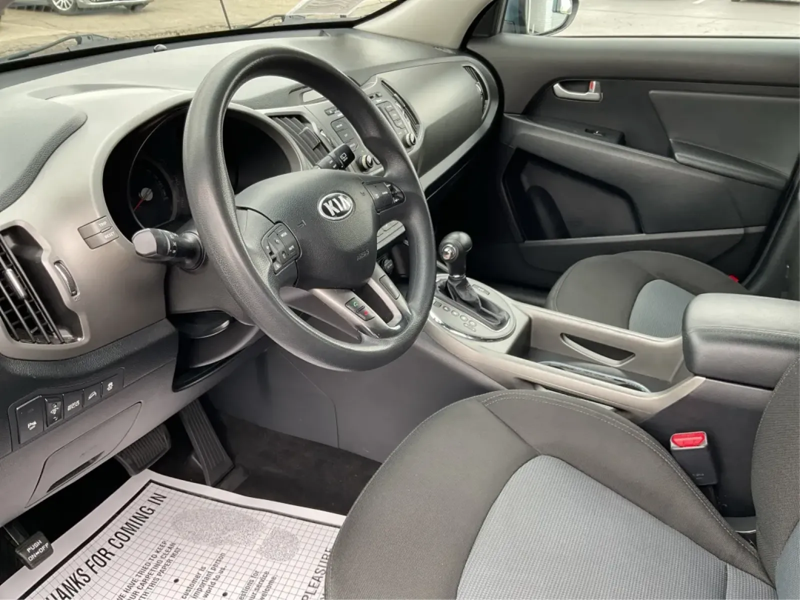 2014 Kia Sportage LX (KNDPBCAC3E7) with an 2.4L I-4 gasoline direct injection engine, located at 4508 South Dixie Dr, Moraine, OH, 45439, (937) 908-9800, 39.689976, -84.218452 - **Adventure Awaits: Explore the 2014 Kia Sportage LX at Advantage Car and Credit!**<br /> <br /> Are you ready to embrace the open road and create unforgettable memories? The 2014 Kia Sportage LX is your ticket to adventure, perfect for weekend getaways, family trips, or daily commuting around Fairb - Photo#9
