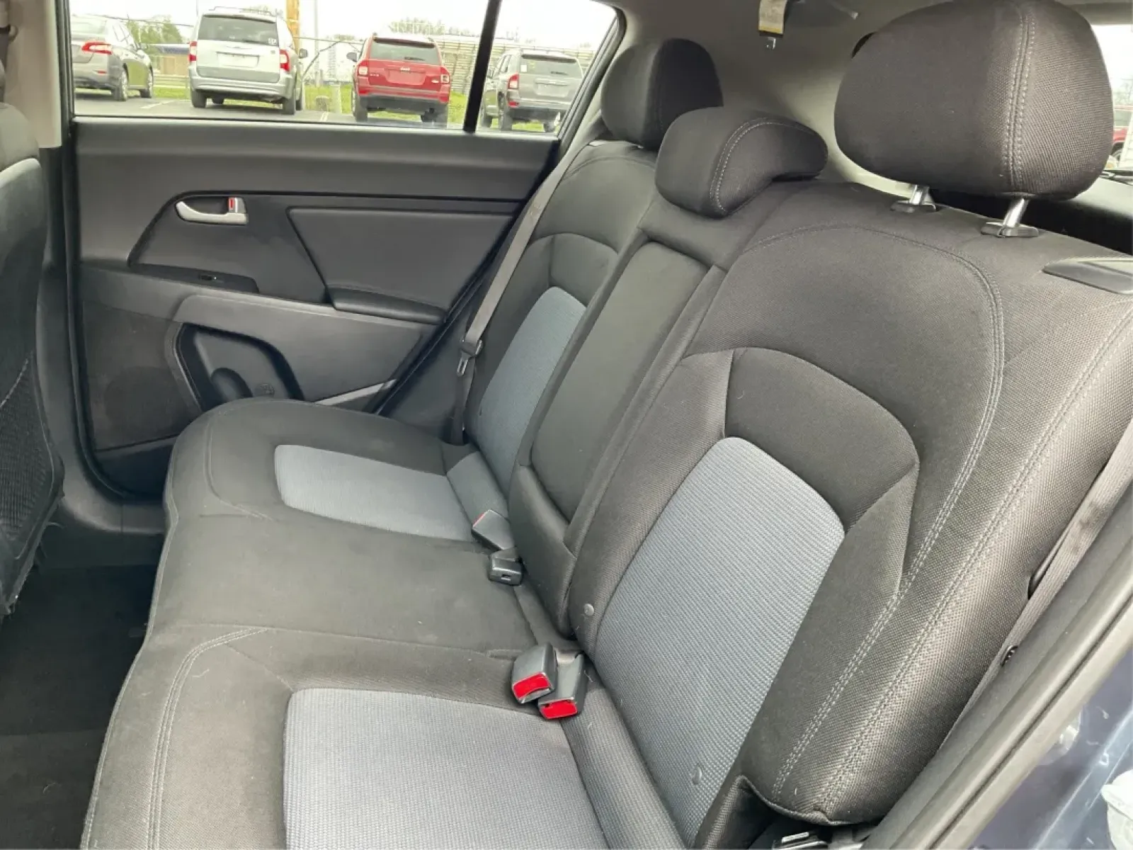 2014 Kia Sportage LX (KNDPBCAC3E7) with an 2.4L I-4 gasoline direct injection engine, located at 4508 South Dixie Dr, Moraine, OH, 45439, (937) 908-9800, 39.689976, -84.218452 - **Adventure Awaits: Explore the 2014 Kia Sportage LX at Advantage Car and Credit!**<br /> <br /> Are you ready to embrace the open road and create unforgettable memories? The 2014 Kia Sportage LX is your ticket to adventure, perfect for weekend getaways, family trips, or daily commuting around Fairb - Photo#10