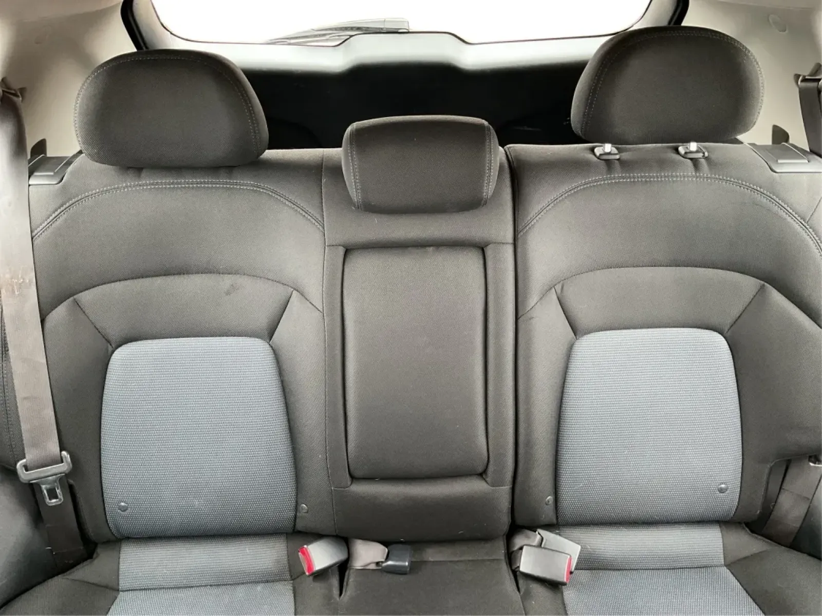 2014 Kia Sportage LX (KNDPBCAC3E7) with an 2.4L I-4 gasoline direct injection engine, located at 4508 South Dixie Dr, Moraine, OH, 45439, (937) 908-9800, 39.689976, -84.218452 - **Adventure Awaits: Explore the 2014 Kia Sportage LX at Advantage Car and Credit!**<br /> <br /> Are you ready to embrace the open road and create unforgettable memories? The 2014 Kia Sportage LX is your ticket to adventure, perfect for weekend getaways, family trips, or daily commuting around Fairb - Photo#14