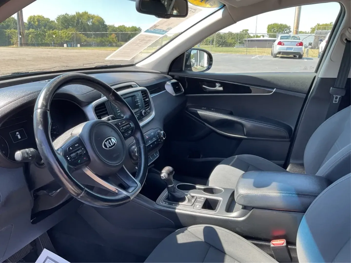 2016 Kia Sorento 2.4L LX (5XYPG4A31GG) with an 2.4L I-4 gasoline direct injection engine, located at 1951 S Dayton Lakeview Rd., New Carlisle, OH, 45344, (937) 908-9800, 39.890999, -84.050255 - **Experience the Road Like Never Before with the 2016 Kia Sorento!**<br /> <br /> Are you ready to elevate your daily commute or family road trips? The 2016 Kia Sorento offers a perfect blend of versatility, comfort, and technology, making it an ideal choice for growing families and budget-conscious - Photo#9