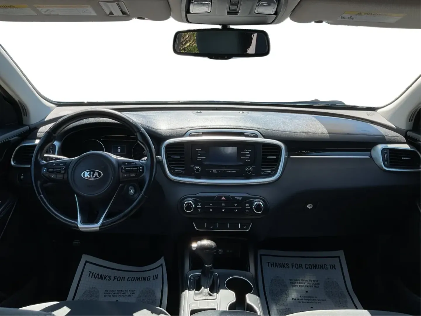 2016 Kia Sorento 2.4L LX (5XYPG4A31GG) with an 2.4L I-4 gasoline direct injection engine, located at 1951 S Dayton Lakeview Rd., New Carlisle, OH, 45344, (937) 908-9800, 39.890999, -84.050255 - **Experience the Road Like Never Before with the 2016 Kia Sorento!**<br /> <br /> Are you ready to elevate your daily commute or family road trips? The 2016 Kia Sorento offers a perfect blend of versatility, comfort, and technology, making it an ideal choice for growing families and budget-conscious - Photo#20