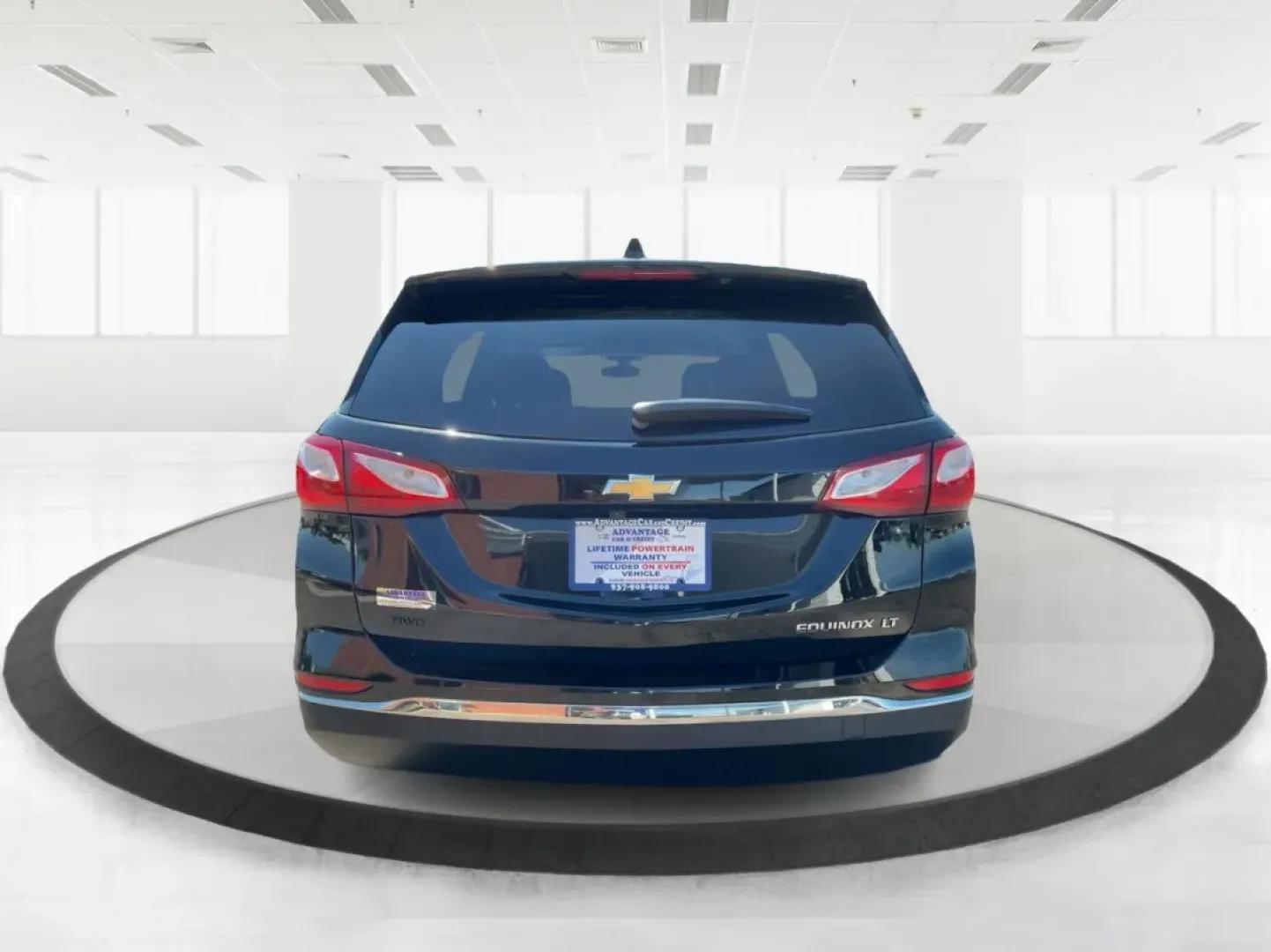 2018 Chevrolet Equinox LT (2GNAXSEV7J6) with an 1.5L I-4 gasoline direct injection engine, located at 1099 N County Rd 25A , Troy, OH, 45373, (937) 908-9800, 40.057079, -84.212883 - Are you searching for a versatile vehicle that effortlessly combines style, comfort, and practicality? Look no further! At Advantage Car and Credit - Troy, located at 1099 N County Rd 25A, Troy, OH 45373, we are excited to present a fantastic opportunity to own a 2018 Chevrolet Equinox LT, perfect f - Photo#3