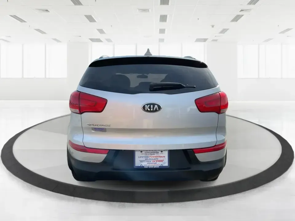 2015 Kia Sportage LX (KNDPBCAC2F7) with an 2.4L V6 DOHC 24V engine, 6-Speed Automatic transmission, located at 880 E. National Road, Vandalia, OH, 45377, (937) 908-9800, 39.891918, -84.183594 - Are you ready to elevate your driving experience and embark on unforgettable adventures? Look no further than this 2015 Kia Sportage LX, perfect for those who crave a reliable crossover that blends style with versatility. Whether you're commuting to work, shuttling the kids to school, or planning a - Photo#3