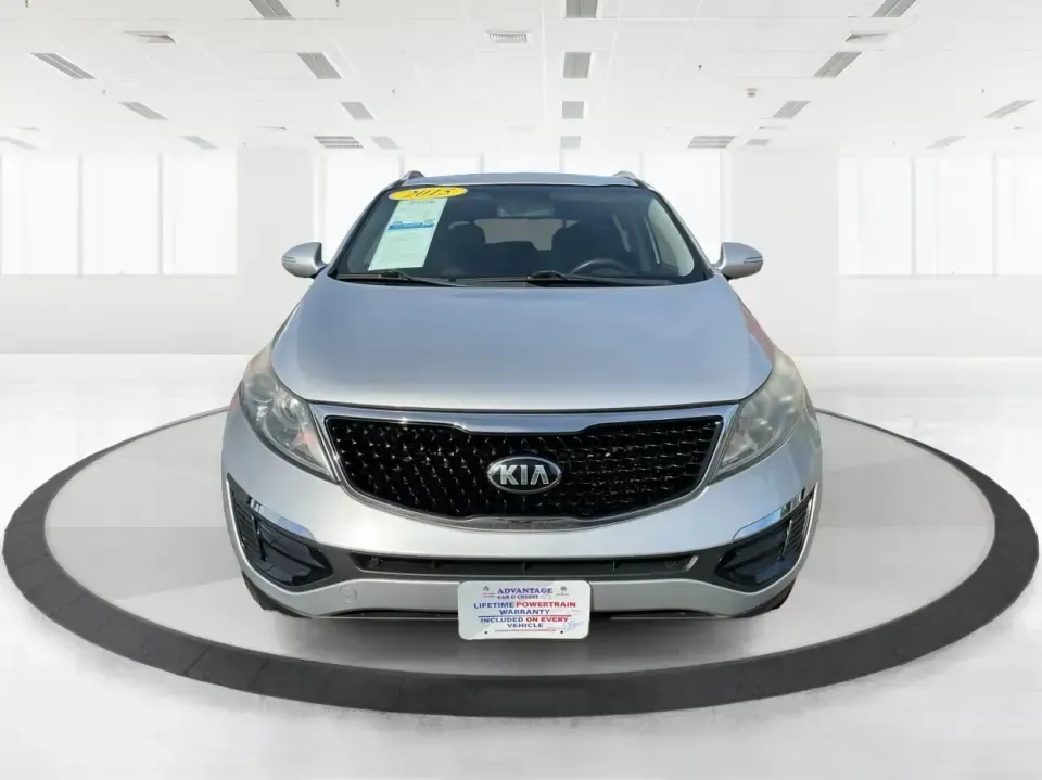 2015 Kia Sportage LX (KNDPBCAC2F7) with an 2.4L V6 DOHC 24V engine, 6-Speed Automatic transmission, located at 880 E. National Road, Vandalia, OH, 45377, (937) 908-9800, 39.891918, -84.183594 - Are you ready to elevate your driving experience and embark on unforgettable adventures? Look no further than this 2015 Kia Sportage LX, perfect for those who crave a reliable crossover that blends style with versatility. Whether you're commuting to work, shuttling the kids to school, or planning a - Photo#7