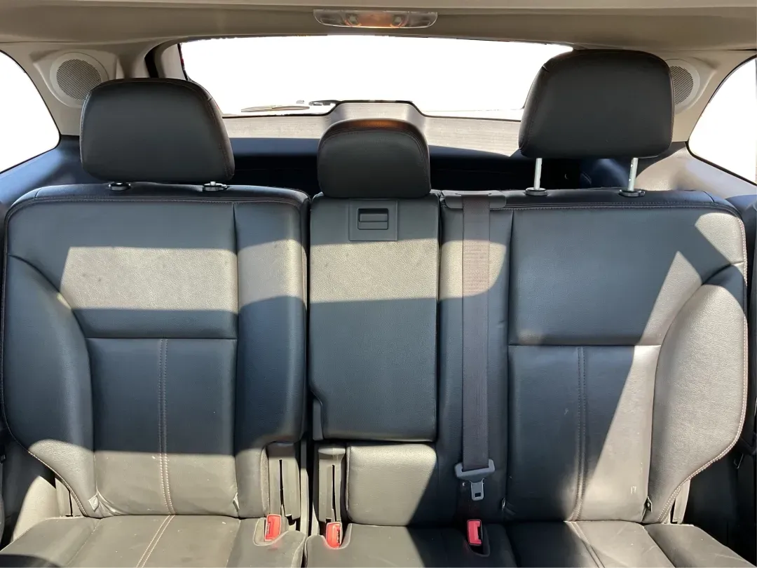 2013 Ford Edge Limited (2FMDK3KC7DB) with an Other engine, located at 1230 East Main St, Xenia, OH, 45385, (937) 908-9800, 39.688026, -83.910172 - Are you ready to elevate your driving experience while enjoying the comfort and versatility of an SUV? Look no further than this stunning 2013 Ford Edge Limited, available now at Advantage Car and Credit in Xenia, OH. Perfect for growing families or anyone seeking a reliable vehicle for daily commut - Photo#14