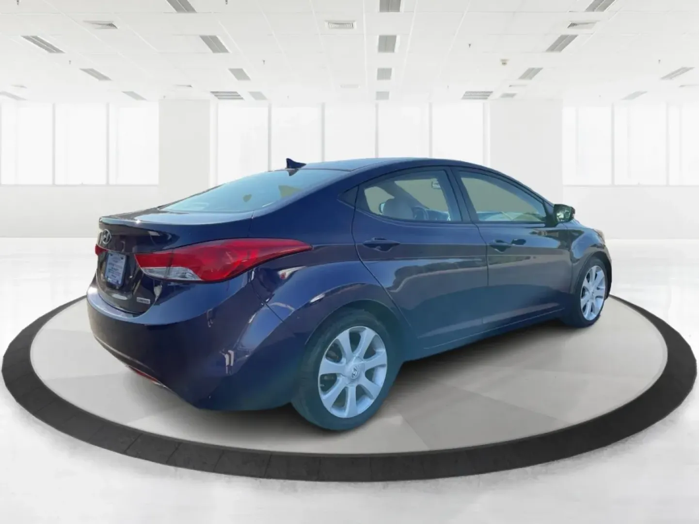 2013 Hyundai Elantra Limited (5NPDH4AEXDH) with an 1.8L I-4 DOHC engine, located at 8750 N County Rd 25A, Piqua, OH, 45356, (937) 908-9800, 40.164391, -84.232513 - **Experience the Perfect Blend of Comfort and Style with the 2013 Hyundai Elantra at Advantage Car and Credit - Piqua!**<br /> <br /> Are you searching for a reliable sedan that perfectly balances style, comfort, and affordability? The 2013 Hyundai Elantra is your ideal companion, whether you're com - Photo#2