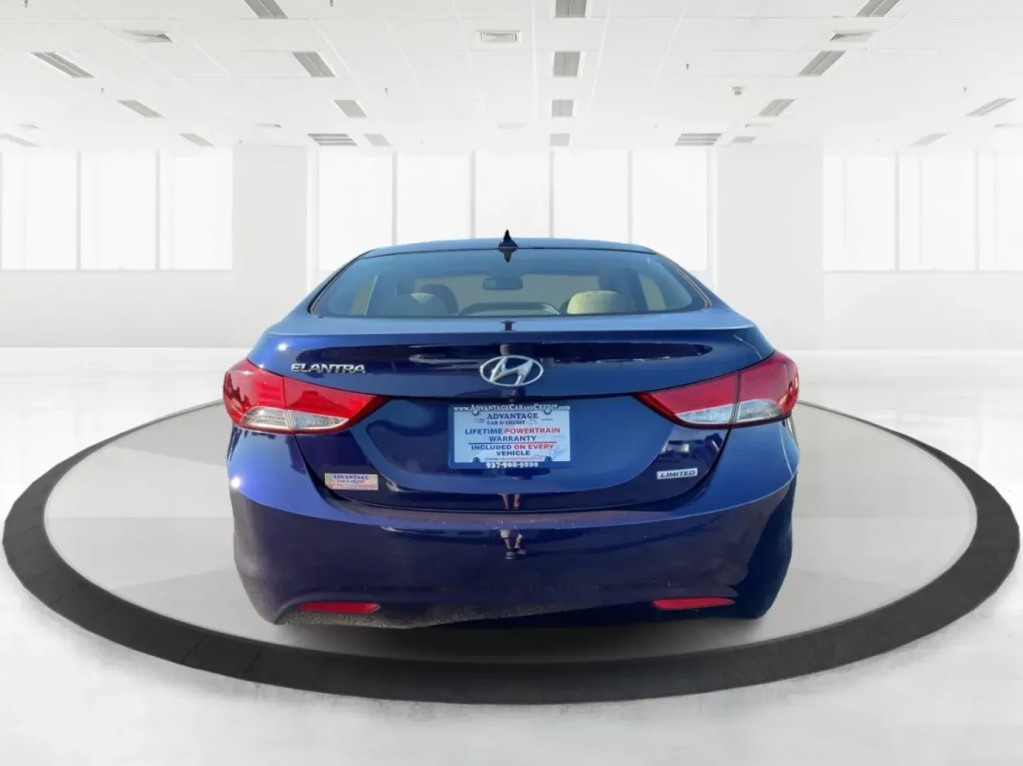 2013 Hyundai Elantra Limited (5NPDH4AEXDH) with an 1.8L I-4 DOHC engine, located at 8750 N County Rd 25A, Piqua, OH, 45356, (937) 908-9800, 40.164391, -84.232513 - **Experience the Perfect Blend of Comfort and Style with the 2013 Hyundai Elantra at Advantage Car and Credit - Piqua!**<br /> <br /> Are you searching for a reliable sedan that perfectly balances style, comfort, and affordability? The 2013 Hyundai Elantra is your ideal companion, whether you're com - Photo#3