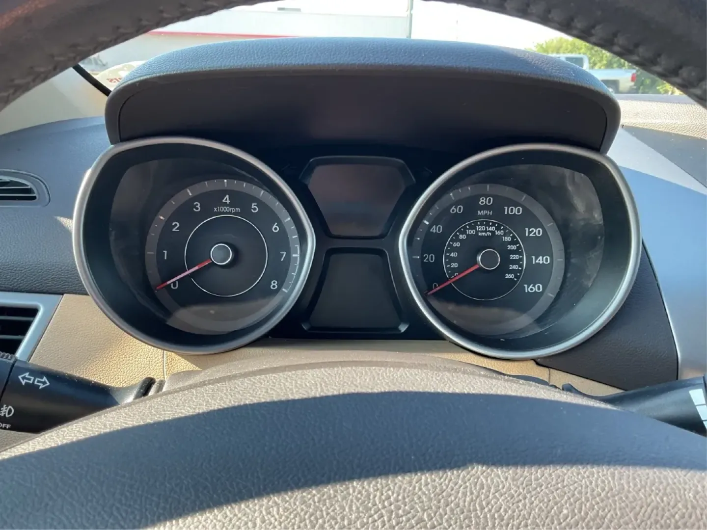 2013 Hyundai Elantra Limited (5NPDH4AEXDH) with an 1.8L I-4 DOHC engine, located at 8750 N County Rd 25A, Piqua, OH, 45356, (937) 908-9800, 40.164391, -84.232513 - **Experience the Perfect Blend of Comfort and Style with the 2013 Hyundai Elantra at Advantage Car and Credit - Piqua!**<br /> <br /> Are you searching for a reliable sedan that perfectly balances style, comfort, and affordability? The 2013 Hyundai Elantra is your ideal companion, whether you're com - Photo#15