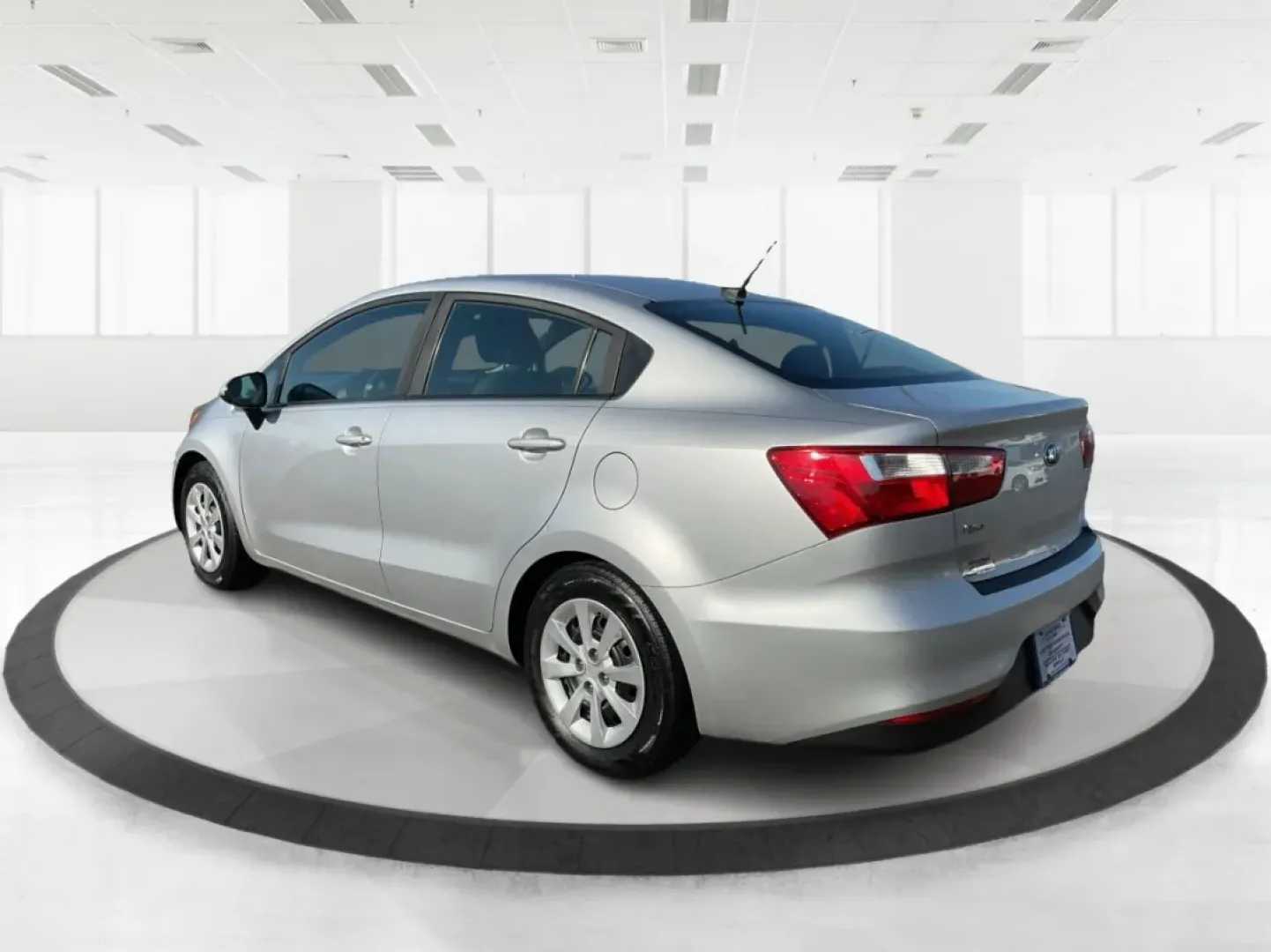 2017 Kia Rio LX (KNADM4A32H6) with an Gamma 1.6L I-4 gasoline direct injection engine, located at 880 E. National Road, Vandalia, OH, 45377, (937) 908-9800, 39.891918, -84.183594 - **Discover Ultimate Convenience with the 2017 Kia Rio at Advantage Car and Credit - Riverside!**<br /> <br /> Are you in search of a reliable vehicle that perfectly balances style and efficiency? The 2017 Kia Rio, located at Advantage Car and Credit in Riverside, OH, is an ideal choice for budget-co - Photo#4