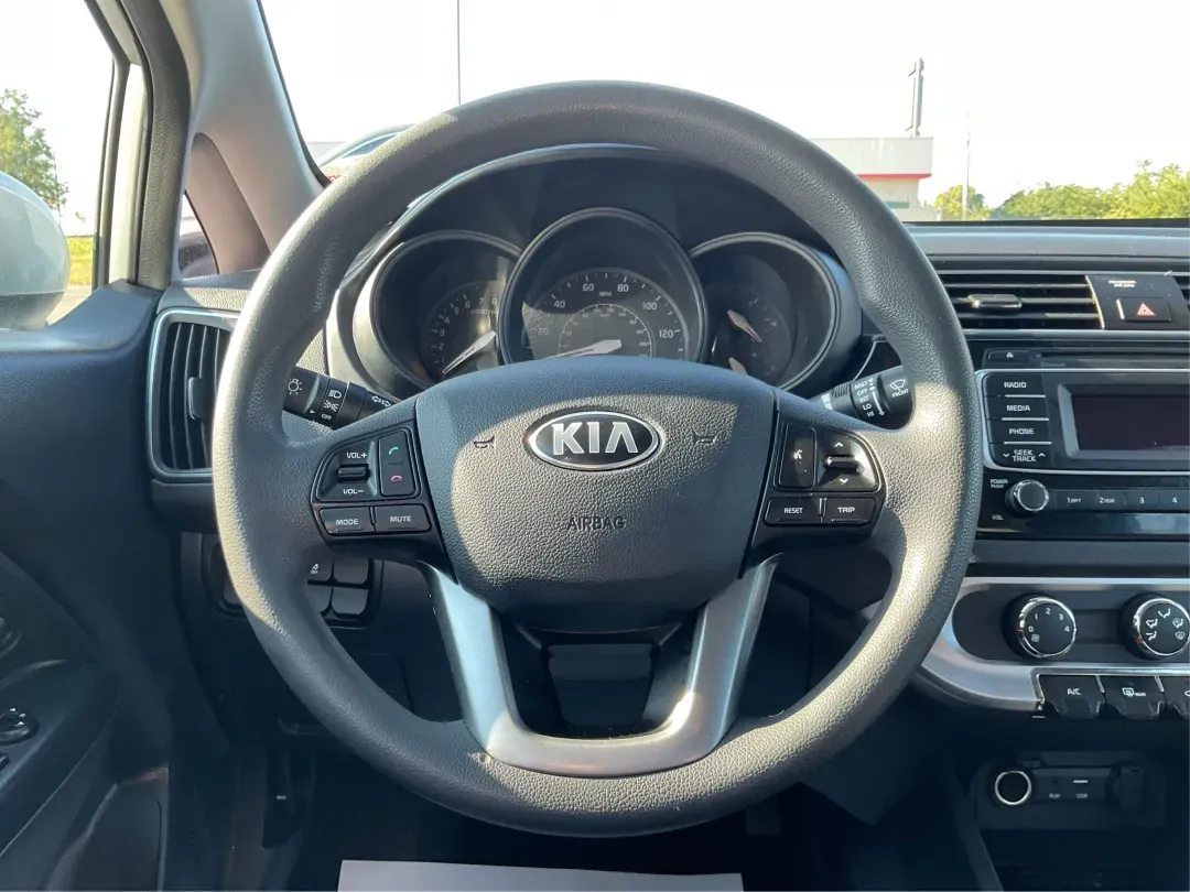 2017 Kia Rio LX (KNADM4A32H6) with an Gamma 1.6L I-4 gasoline direct injection engine, located at 880 E. National Road, Vandalia, OH, 45377, (937) 908-9800, 39.891918, -84.183594 - **Discover Ultimate Convenience with the 2017 Kia Rio at Advantage Car and Credit - Riverside!**<br /> <br /> Are you in search of a reliable vehicle that perfectly balances style and efficiency? The 2017 Kia Rio, located at Advantage Car and Credit in Riverside, OH, is an ideal choice for budget-co - Photo#16