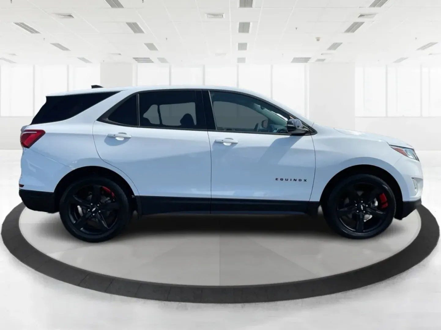 2019 Chevrolet Equinox LT (2GNAXLEX3K6) with an 2L I-4 gasoline direct injection engine, located at 4508 South Dixie Dr, Moraine, OH, 45439, (937) 908-9800, 39.689976, -84.218452 - Discover the perfect blend of comfort, style, and capability with the 2019 Chevrolet Equinox LT at Advantage Car and Credit - Moraine! If you're searching for a vehicle that seamlessly fits into your lifestyle-whether you're a growing family needing space for weekend adventures or a daily commuter l - Photo#1