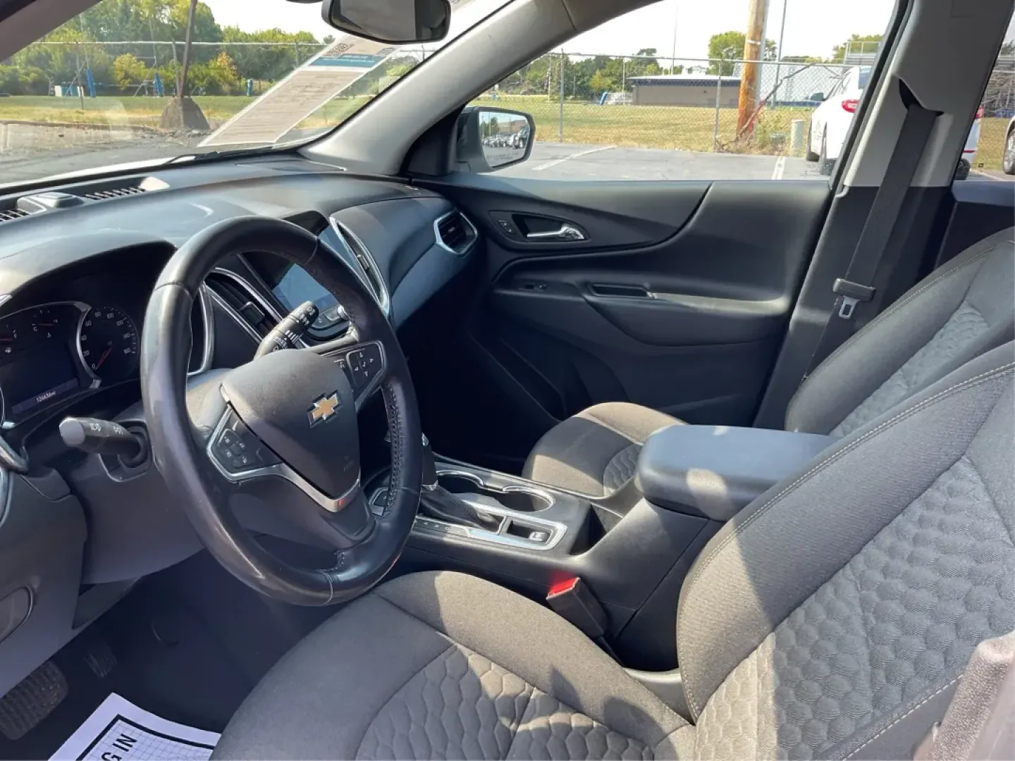 2019 Chevrolet Equinox LT (2GNAXLEX3K6) with an 2L I-4 gasoline direct injection engine, located at 4508 South Dixie Dr, Moraine, OH, 45439, (937) 908-9800, 39.689976, -84.218452 - Discover the perfect blend of comfort, style, and capability with the 2019 Chevrolet Equinox LT at Advantage Car and Credit - Moraine! If you're searching for a vehicle that seamlessly fits into your lifestyle-whether you're a growing family needing space for weekend adventures or a daily commuter l - Photo#9