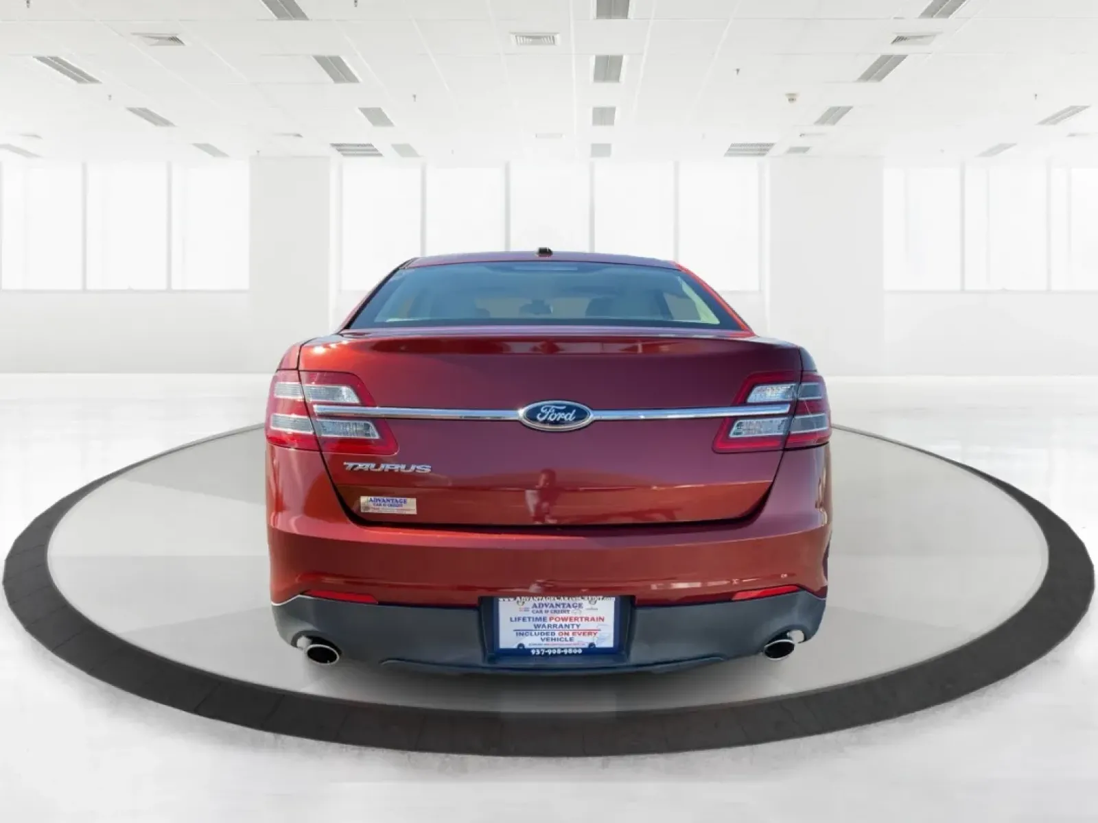 2014 Ford Taurus SE (1FAHP2D89EG) with an Other engine, located at 4508 South Dixie Dr, Moraine, OH, 45439, (937) 908-9800, 39.689976, -84.218452 - **Experience the Perfect Blend of Comfort and Reliability with the 2014 Ford Taurus SE**<br /> <br /> Looking for a reliable sedan that suits your daily commute while also being perfect for family road trips? The 2014 Ford Taurus SE is designed to meet the needs of diverse lifestyles, making it a fa - Photo#3