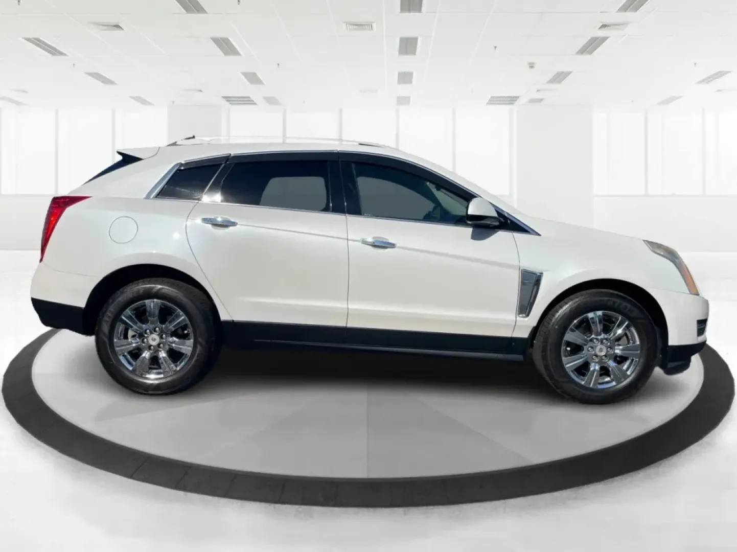 2014 Cadillac SRX Luxury Collection (3GYFNEE35ES) with an 3.6L V-6 gasoline direct injection engine, located at 1099 N County Rd 25A , Troy, OH, 45373, (937) 908-9800, 40.057079, -84.212883 - **Experience Luxury and Adventure with the 2014 Cadillac SRX at Advantage Car and Credit - Troy!**<br /> <br /> Are you ready to elevate your driving experience? The 2014 Cadillac SRX Luxury Collection is the perfect blend of sophistication and practicality, making it an ideal choice for those seeki - Photo#1
