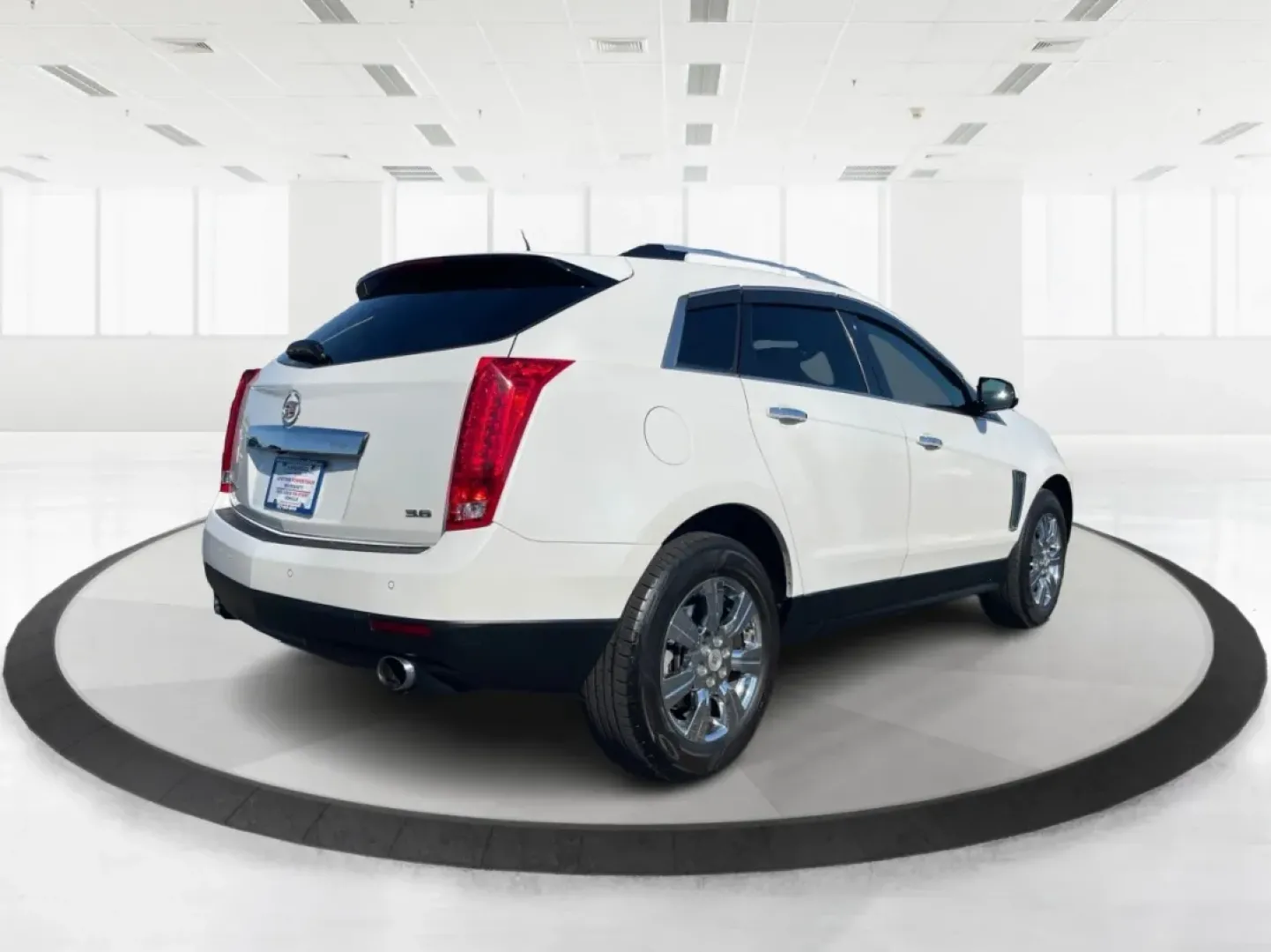 2014 Cadillac SRX Luxury Collection (3GYFNEE35ES) with an 3.6L V-6 gasoline direct injection engine, located at 1099 N County Rd 25A , Troy, OH, 45373, (937) 908-9800, 40.057079, -84.212883 - **Experience Luxury and Adventure with the 2014 Cadillac SRX at Advantage Car and Credit - Troy!**<br /> <br /> Are you ready to elevate your driving experience? The 2014 Cadillac SRX Luxury Collection is the perfect blend of sophistication and practicality, making it an ideal choice for those seeki - Photo#2