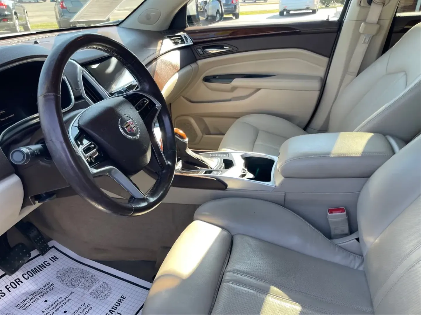 2014 Cadillac SRX Luxury Collection (3GYFNEE35ES) with an 3.6L V-6 gasoline direct injection engine, located at 1099 N County Rd 25A , Troy, OH, 45373, (937) 908-9800, 40.057079, -84.212883 - **Experience Luxury and Adventure with the 2014 Cadillac SRX at Advantage Car and Credit - Troy!**<br /> <br /> Are you ready to elevate your driving experience? The 2014 Cadillac SRX Luxury Collection is the perfect blend of sophistication and practicality, making it an ideal choice for those seeki - Photo#9