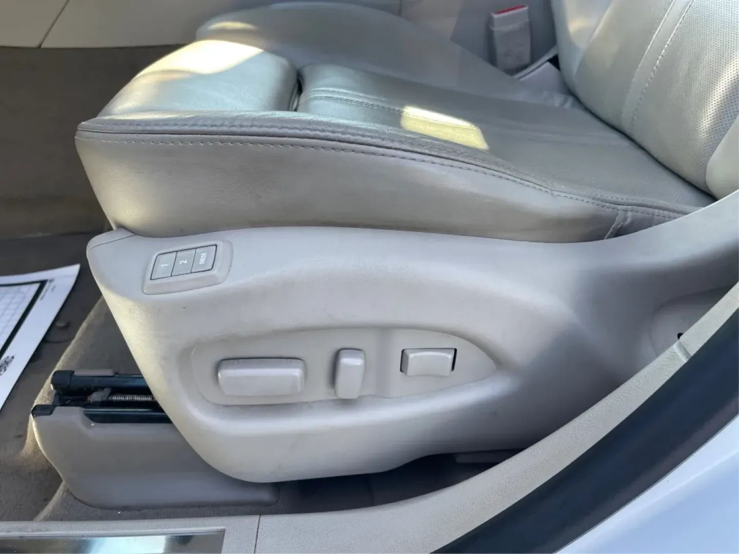 2014 Cadillac SRX Luxury Collection (3GYFNEE35ES) with an 3.6L V-6 gasoline direct injection engine, located at 1099 N County Rd 25A , Troy, OH, 45373, (937) 908-9800, 40.057079, -84.212883 - **Experience Luxury and Adventure with the 2014 Cadillac SRX at Advantage Car and Credit - Troy!**<br /> <br /> Are you ready to elevate your driving experience? The 2014 Cadillac SRX Luxury Collection is the perfect blend of sophistication and practicality, making it an ideal choice for those seeki - Photo#18
