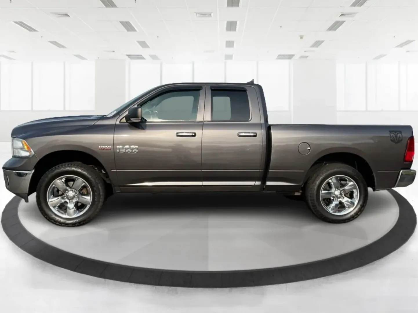 2015 Ram 1500 SLT Quad Cab 4WD (1C6RR7GT3FS) with an 5.7L V8 OHV 16V engine, 8-Speed Automatic transmission, located at 1099 N County Rd 25A , Troy, OH, 45373, (937) 908-9800, 40.057079, -84.212883 - **Experience Adventure and Utility with this 2015 Ram 1500 SLT Quad Cab!**<br /> <br /> Are you ready to elevate your weekend adventures while ensuring your daily commute remains smooth and comfortable? Look no further than this robust 2015 Ram 1500 SLT Quad Cab, now available at Advantage Car and C - Photo#5