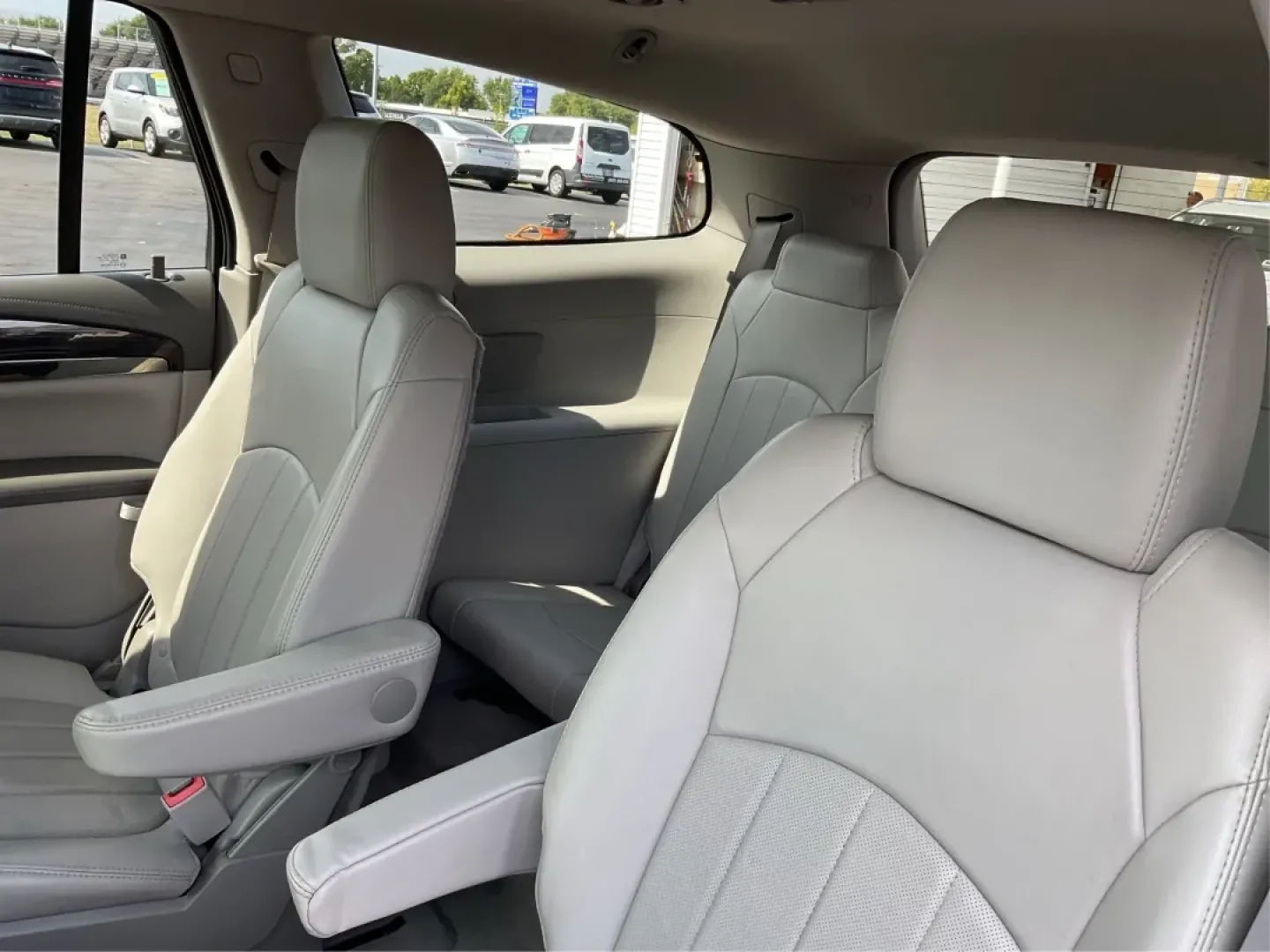 2015 Buick Enclave Leather (5GAKVBKD7FJ) with an 3.6L V-6 gasoline direct injection engine, located at 1951 S Dayton Lakeview Rd., New Carlisle, OH, 45344, (937) 908-9800, 39.890999, -84.050255 - **Adventure Awaits with the 2015 Buick Enclave at Advantage Car and Credit New Carlisle**<br /> <br /> If you're searching for the perfect vehicle for family road trips, daily commutes, or weekend getaways, look no further than the 2015 Buick Enclave. This luxurious SUV seamlessly combines style, s - Photo#10