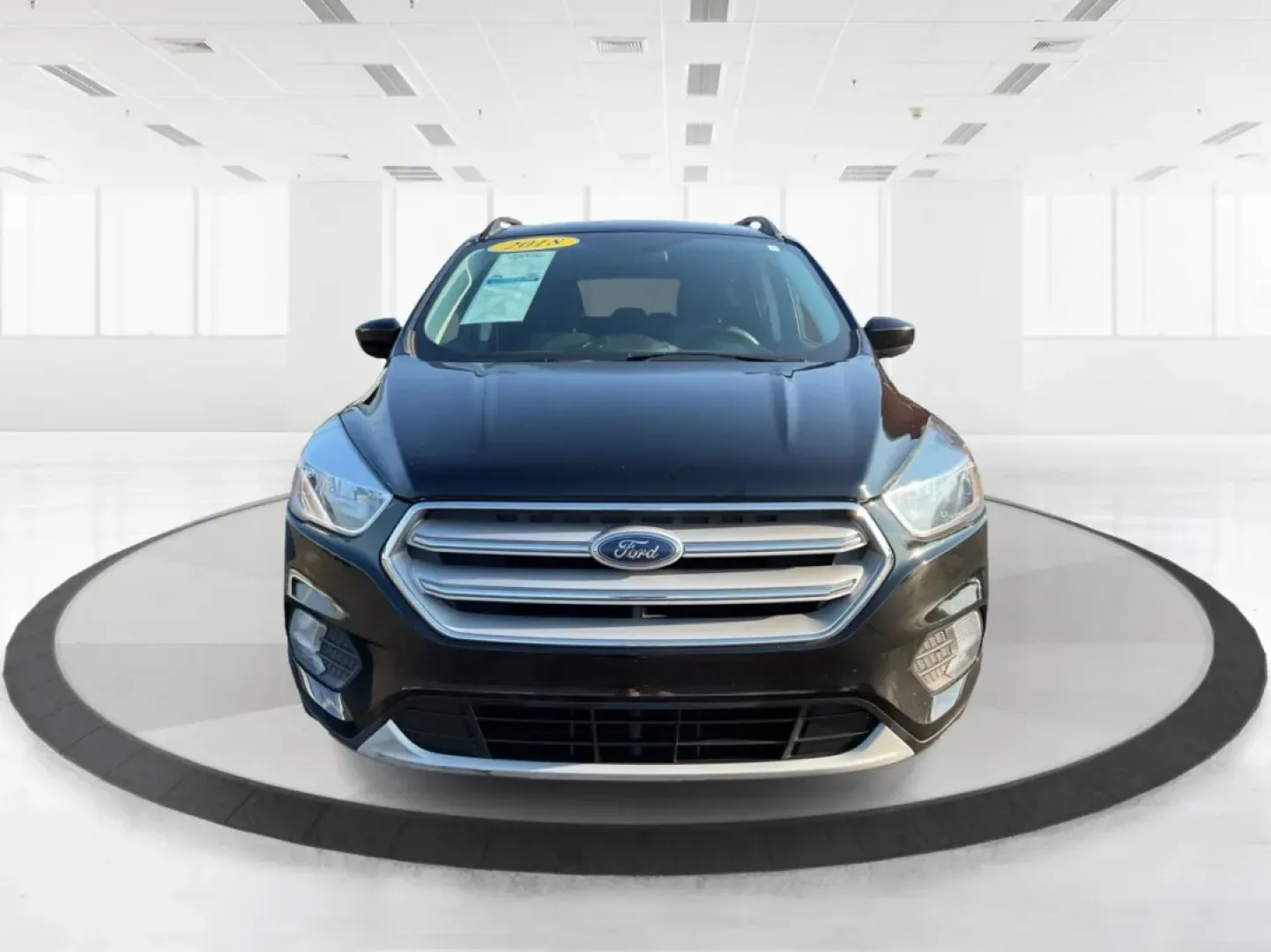 2018 Ford Escape SE (1FMCU0GD6JU) with an Other engine, located at 880 E. National Road, Vandalia, OH, 45377, (937) 908-9800, 39.891918, -84.183594 - Experience adventure and comfort on the open road with the 2018 Ford Escape SE, available now at Advantage Car and Credit in Vandalia, OH. This versatile SUV is perfect for families, outdoor enthusiasts, and commuters alike, providing a seamless blend of style, safety, and functionality. With plenty - Photo#7