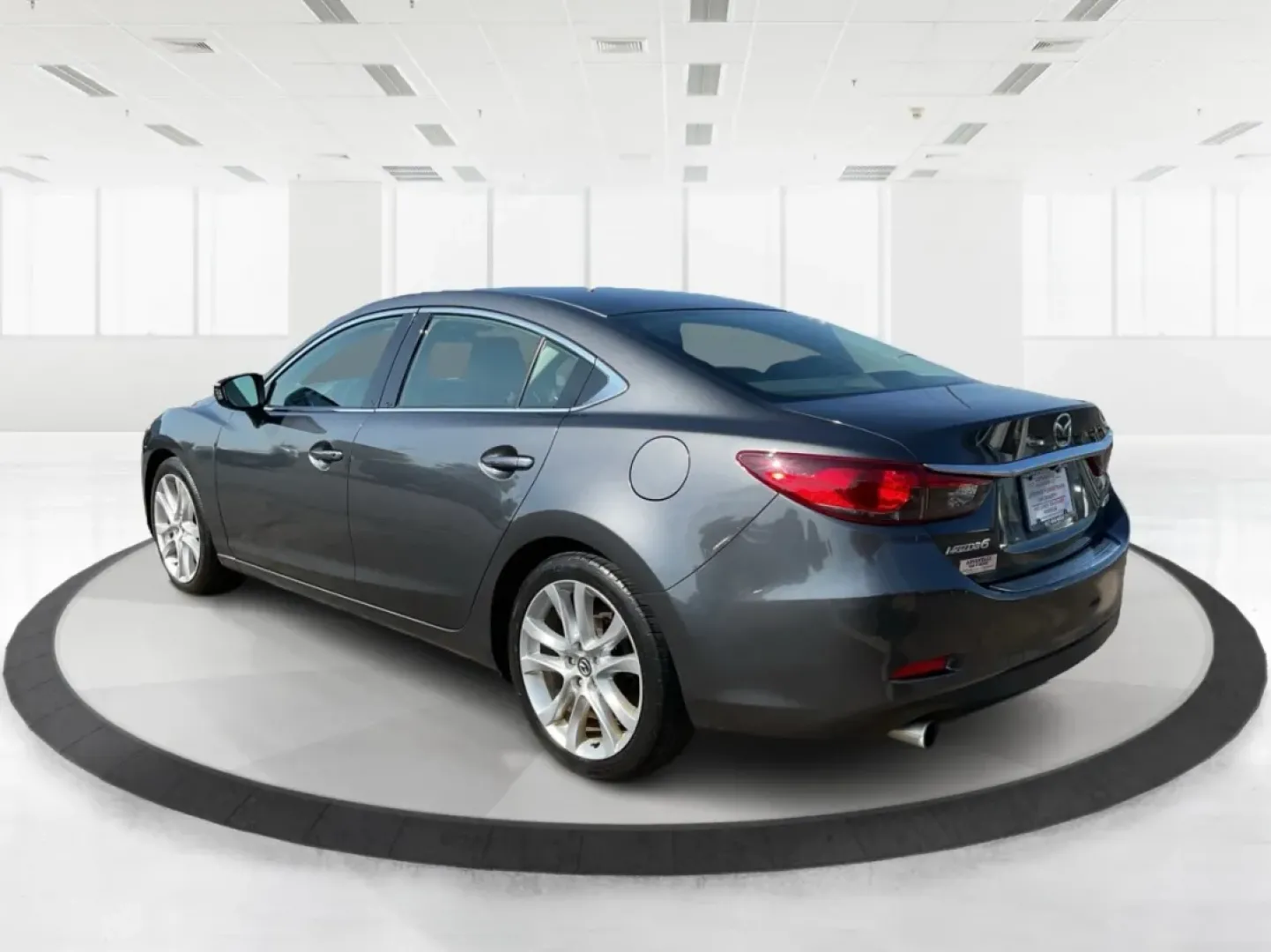 2014 Mazda Mazda6 i Touring (JM1GJ1V67E1) with an SKYACTIV-G 2.5L I-4 gasoline direct injection engine, located at 880 E. National Road, Vandalia, OH, 45377, (937) 908-9800, 39.891918, -84.183594 - **Discover the Perfect Ride for Your Adventures with the 2014 Mazda6 i Touring at Advantage Car and Credit!**<br /> <br /> Are you looking for a vehicle that perfectly balances style, comfort, and practicality? The 2014 Mazda6 i Touring sedan is the ideal choice for those who love to hit the road, w - Photo#4