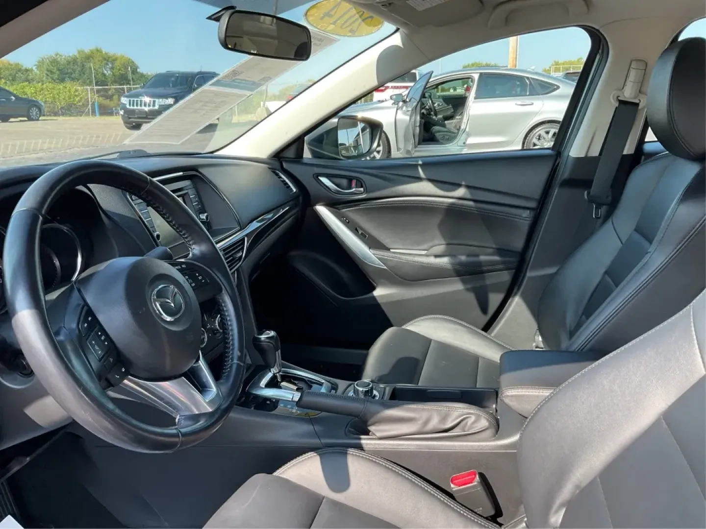 2014 Mazda Mazda6 i Touring (JM1GJ1V67E1) with an SKYACTIV-G 2.5L I-4 gasoline direct injection engine, located at 880 E. National Road, Vandalia, OH, 45377, (937) 908-9800, 39.891918, -84.183594 - **Discover the Perfect Ride for Your Adventures with the 2014 Mazda6 i Touring at Advantage Car and Credit!**<br /> <br /> Are you looking for a vehicle that perfectly balances style, comfort, and practicality? The 2014 Mazda6 i Touring sedan is the ideal choice for those who love to hit the road, w - Photo#9