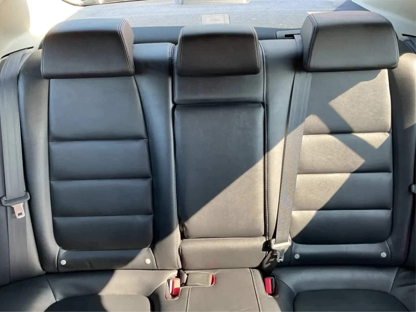 2014 Mazda Mazda6 i Touring (JM1GJ1V67E1) with an SKYACTIV-G 2.5L I-4 gasoline direct injection engine, located at 880 E. National Road, Vandalia, OH, 45377, (937) 908-9800, 39.891918, -84.183594 - **Discover the Perfect Ride for Your Adventures with the 2014 Mazda6 i Touring at Advantage Car and Credit!**<br /> <br /> Are you looking for a vehicle that perfectly balances style, comfort, and practicality? The 2014 Mazda6 i Touring sedan is the ideal choice for those who love to hit the road, w - Photo#13