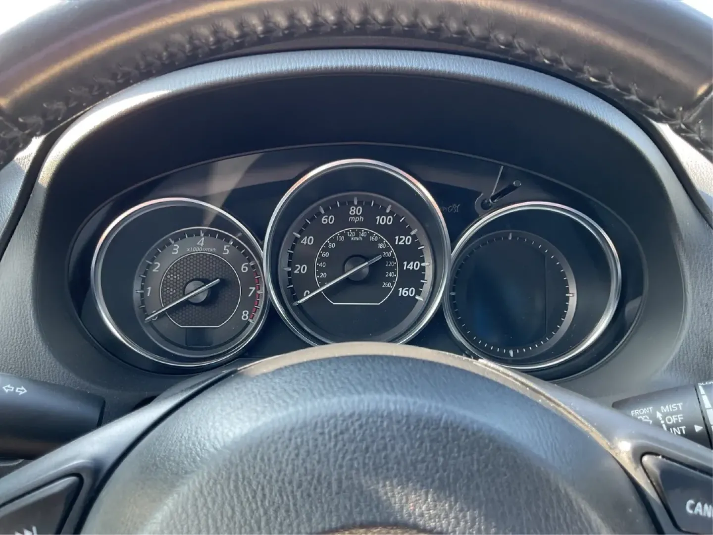 2014 Mazda Mazda6 i Touring (JM1GJ1V67E1) with an SKYACTIV-G 2.5L I-4 gasoline direct injection engine, located at 880 E. National Road, Vandalia, OH, 45377, (937) 908-9800, 39.891918, -84.183594 - **Discover the Perfect Ride for Your Adventures with the 2014 Mazda6 i Touring at Advantage Car and Credit!**<br /> <br /> Are you looking for a vehicle that perfectly balances style, comfort, and practicality? The 2014 Mazda6 i Touring sedan is the ideal choice for those who love to hit the road, w - Photo#14