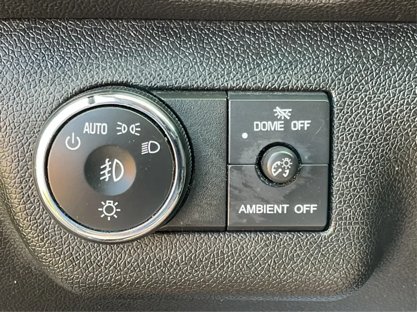 2017 Chevrolet Traverse 1LT (1GNKRGKDXHJ) with an 3.6L V-6 gasoline direct injection engine, located at 1099 N County Rd 25A , Troy, OH, 45373, (937) 908-9800, 40.057079, -84.212883 - ### Discover Your Next Family Adventure with the 2017 Chevrolet Traverse 1LT at Advantage Car and Credit - Troy!<br /> <br /> Are you searching for a reliable vehicle that can comfortably accommodate your growing family or serve as the perfect companion for weekend getaways? Look no further than the - Photo#16