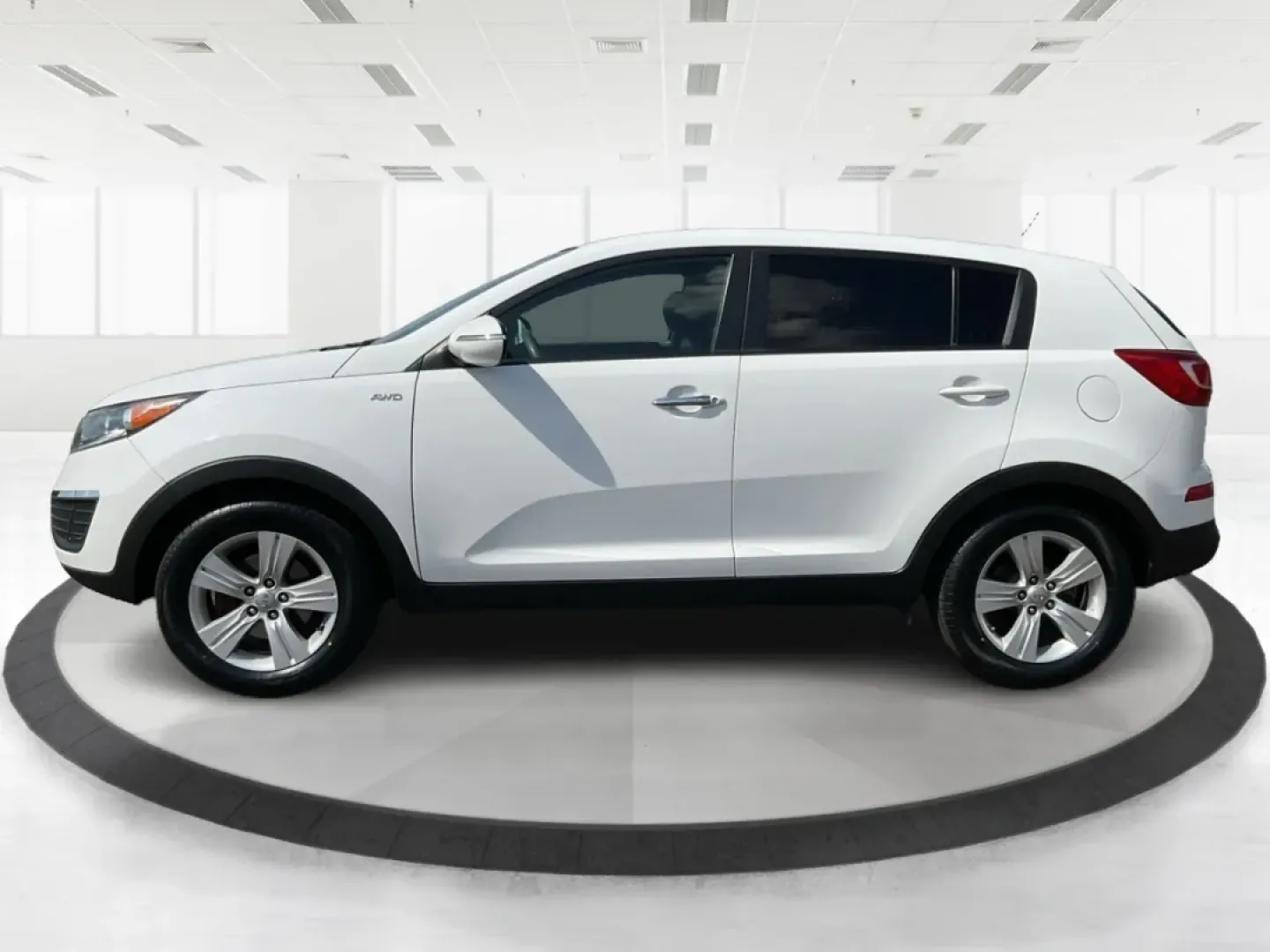 2013 Kia Sportage LX (KNDPBCA26D7) with an 2.4L I-4 DOHC engine, located at 8750 N County Rd 25A, Piqua, OH, 45356, (937) 908-9800, 40.164391, -84.232513 - Experience the ultimate blend of versatility and comfort with this 2013 Kia Sportage LX, perfect for families on the go, urban commuters, or those planning outdoor weekend adventures. This reliable crossover's spacious interior and dynamic performance make it an ideal choice for drivers seeking a de - Photo#5