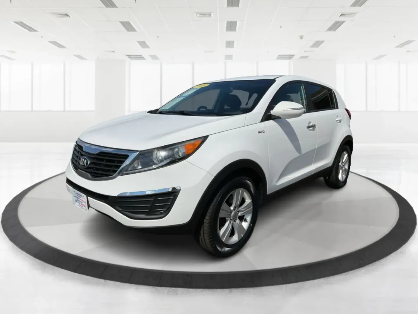 2013 Kia Sportage LX (KNDPBCA26D7) with an 2.4L I-4 DOHC engine, located at 8750 N County Rd 25A, Piqua, OH, 45356, (937) 908-9800, 40.164391, -84.232513 - Experience the ultimate blend of versatility and comfort with this 2013 Kia Sportage LX, perfect for families on the go, urban commuters, or those planning outdoor weekend adventures. This reliable crossover's spacious interior and dynamic performance make it an ideal choice for drivers seeking a de - Photo#8