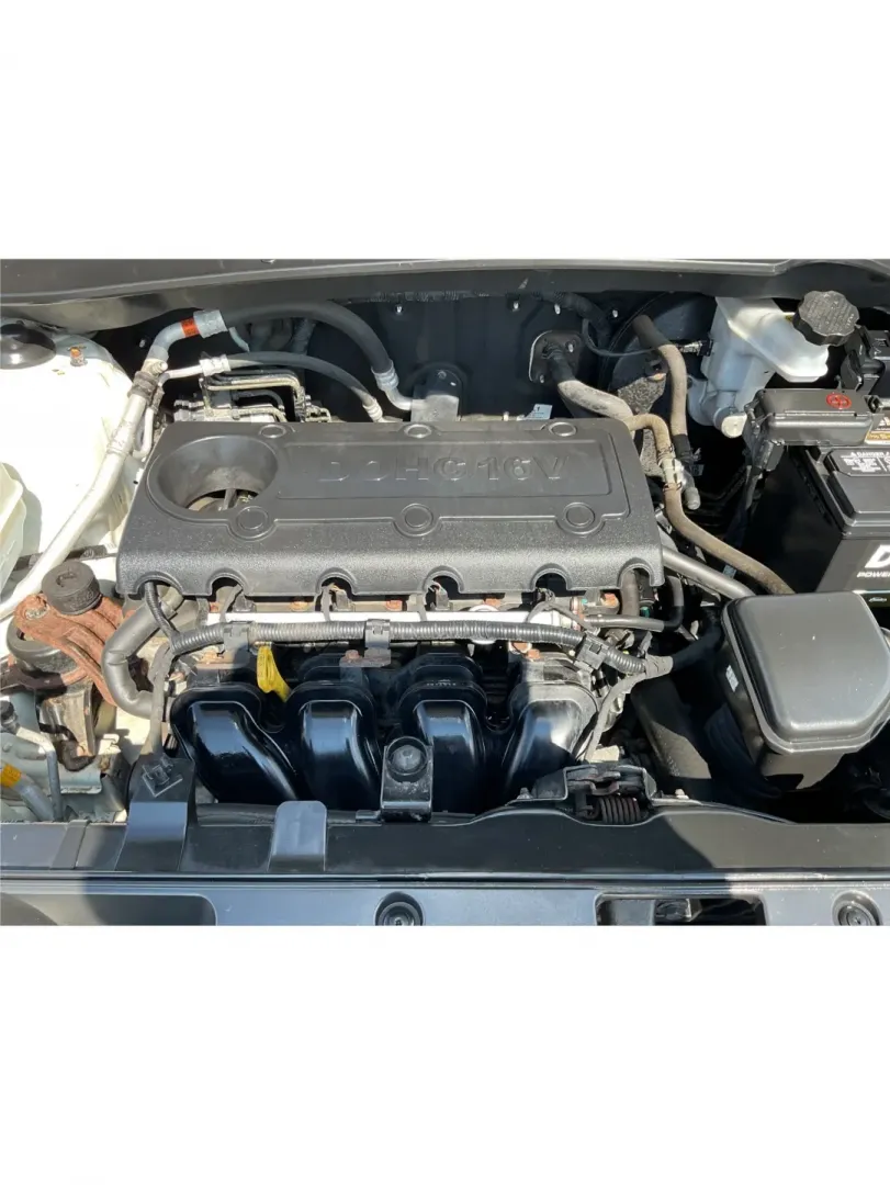 2013 Kia Sportage LX (KNDPBCA26D7) with an 2.4L I-4 DOHC engine, located at 8750 N County Rd 25A, Piqua, OH, 45356, (937) 908-9800, 40.164391, -84.232513 - Experience the ultimate blend of versatility and comfort with this 2013 Kia Sportage LX, perfect for families on the go, urban commuters, or those planning outdoor weekend adventures. This reliable crossover's spacious interior and dynamic performance make it an ideal choice for drivers seeking a de - Photo#11