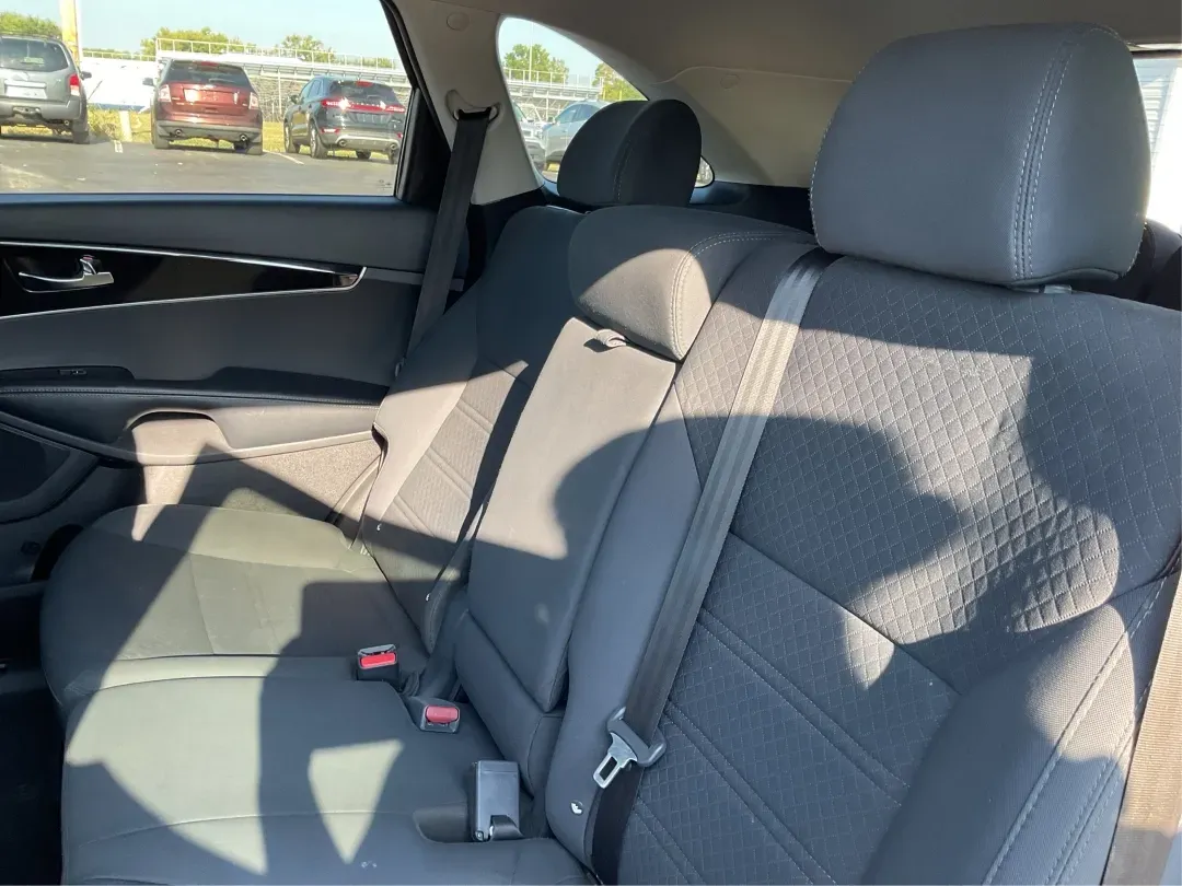 2017 Kia Sorento 3.3L LX (5XYPGDA53HG) with an Lambda II 3.3L V-6 gasoline direct injection engine, located at 1230 East Main St, Xenia, OH, 45385, (937) 908-9800, 39.688026, -83.910172 - **Adventure Awaits in the 2017 Kia Sorento: Your Perfect Family SUV!**<br /> <br /> Are you ready to embark on unforgettable family road trips or weekend getaways? Look no further than the 2017 Kia Sorento, a versatile and comfortable SUV that's perfect for growing families and adventure-seekers ali - Photo#10