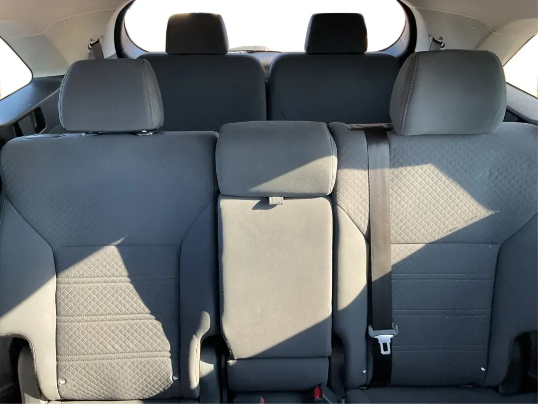 2017 Kia Sorento 3.3L LX (5XYPGDA53HG) with an Lambda II 3.3L V-6 gasoline direct injection engine, located at 1230 East Main St, Xenia, OH, 45385, (937) 908-9800, 39.688026, -83.910172 - **Adventure Awaits in the 2017 Kia Sorento: Your Perfect Family SUV!**<br /> <br /> Are you ready to embark on unforgettable family road trips or weekend getaways? Look no further than the 2017 Kia Sorento, a versatile and comfortable SUV that's perfect for growing families and adventure-seekers ali - Photo#14