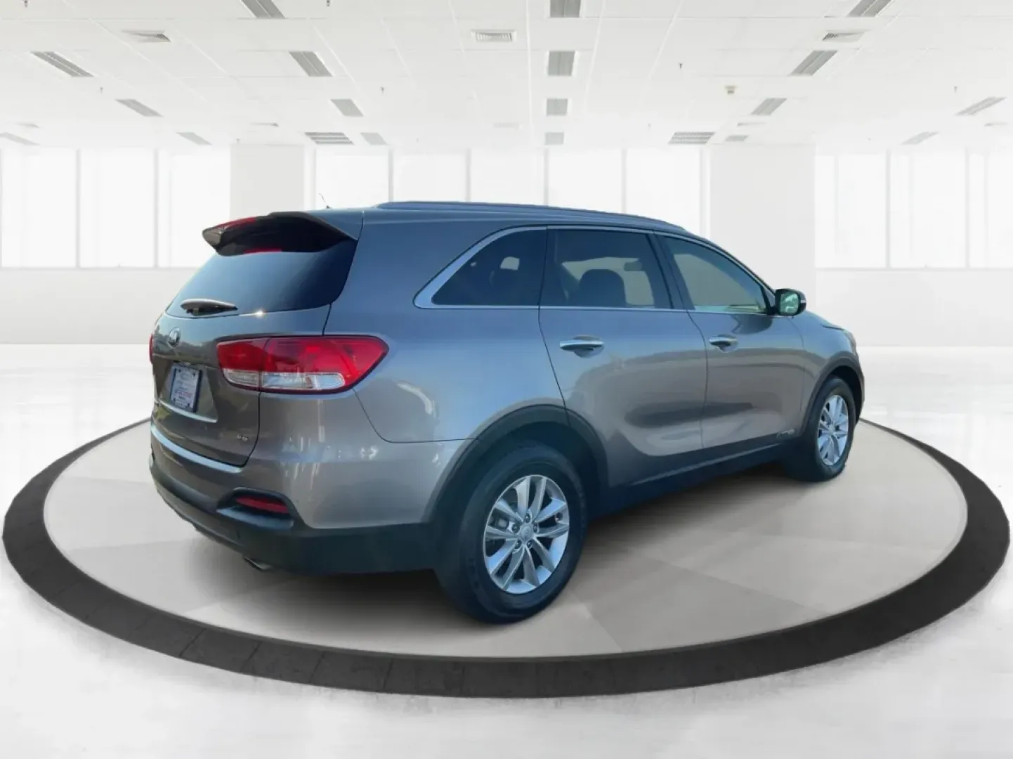 2017 Kia Sorento 3.3L LX (5XYPGDA53HG) with an Lambda II 3.3L V-6 gasoline direct injection engine, located at 1099 N County Rd 25A , Troy, OH, 45373, (937) 908-9800, 40.057079, -84.212883 - **Adventure Awaits in the 2017 Kia Sorento: Your Perfect Family SUV!**<br /> <br /> Are you ready to embark on unforgettable family road trips or weekend getaways? Look no further than the 2017 Kia Sorento, a versatile and comfortable SUV that's perfect for growing families and adventure-seekers ali - Photo#2