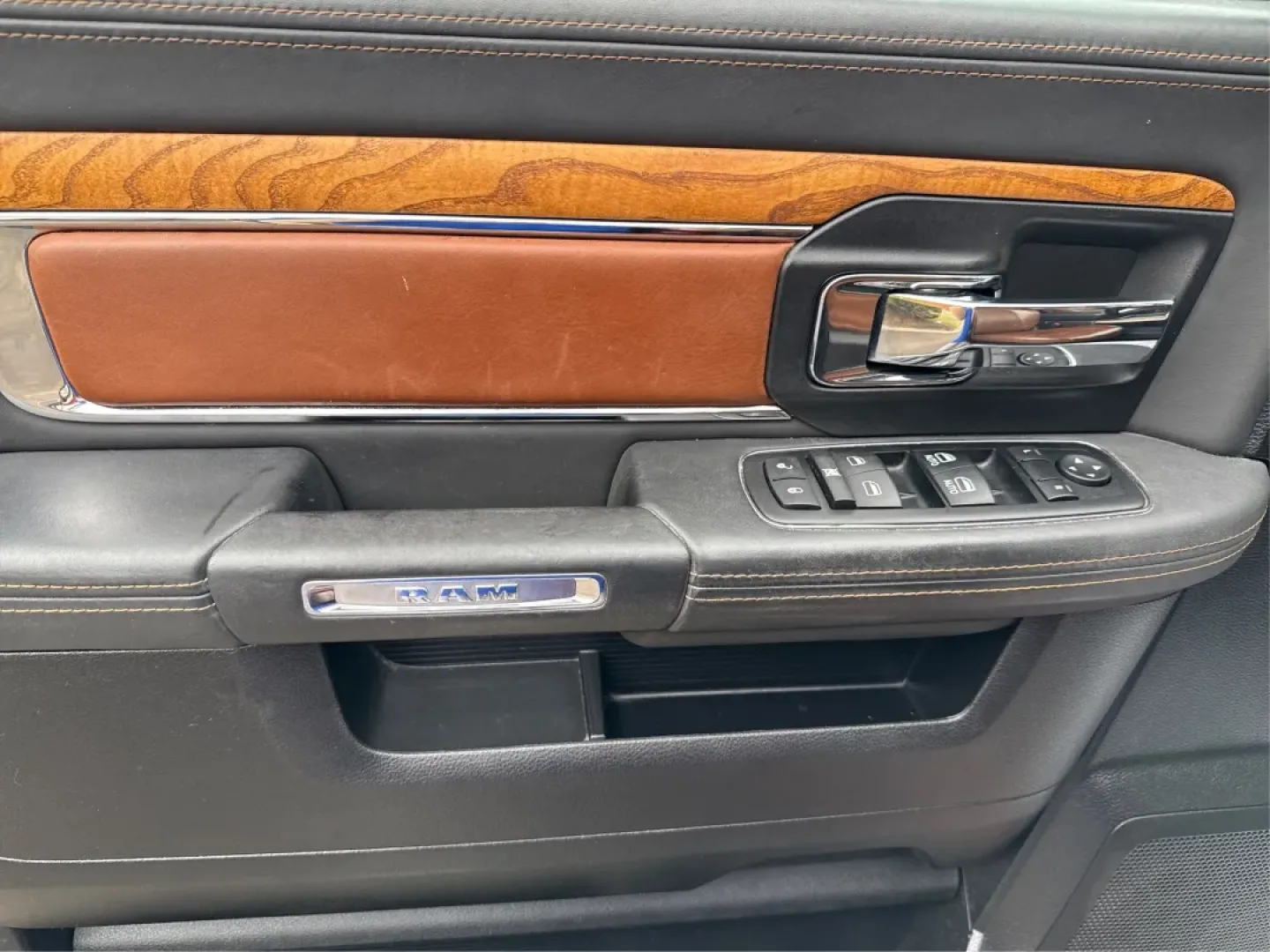 2014 Ram 1500 Longhorn (1C6RR7PT0ES) with an Other engine, located at 4508 South Dixie Dr, Moraine, OH, 45439, (937) 908-9800, 39.689976, -84.218452 - **Unleash Adventure with the 2014 Ram 1500 Longhorn Your Perfect Companion for Life on the Go!**<br /> <br /> At Advantage Car and Credit in Moraine, Ohio, we understand that life is an adventure, and the right vehicle can make all the difference. Whether you're a weekend warrior looking to tackle - Photo#19