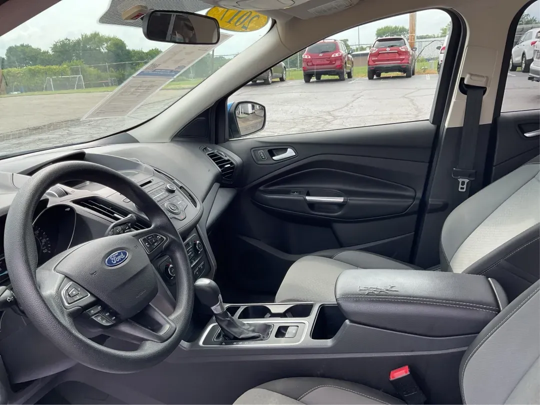 2017 Ford Escape SE (1FMCU9GD3HU) with an Other engine, located at 1099 N County Rd 25A , Troy, OH, 45373, (937) 908-9800, 40.057079, -84.212883 - Are you searching for a reliable and stylish SUV that fits seamlessly into your busy lifestyle? Look no further than this stunning 2017 Ford Escape SE, available now at Advantage Car and Credit in Fairborn, OH. With its robust features and comfortable design, this vehicle is perfect for growing fami - Photo#9