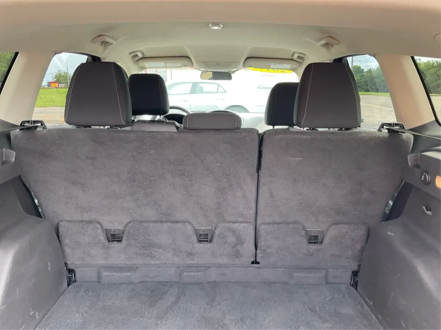 2017 Ford Escape SE (1FMCU9GD3HU) with an Other engine, located at 1099 N County Rd 25A , Troy, OH, 45373, (937) 908-9800, 40.057079, -84.212883 - Are you searching for a reliable and stylish SUV that fits seamlessly into your busy lifestyle? Look no further than this stunning 2017 Ford Escape SE, available now at Advantage Car and Credit in Fairborn, OH. With its robust features and comfortable design, this vehicle is perfect for growing fami - Photo#12