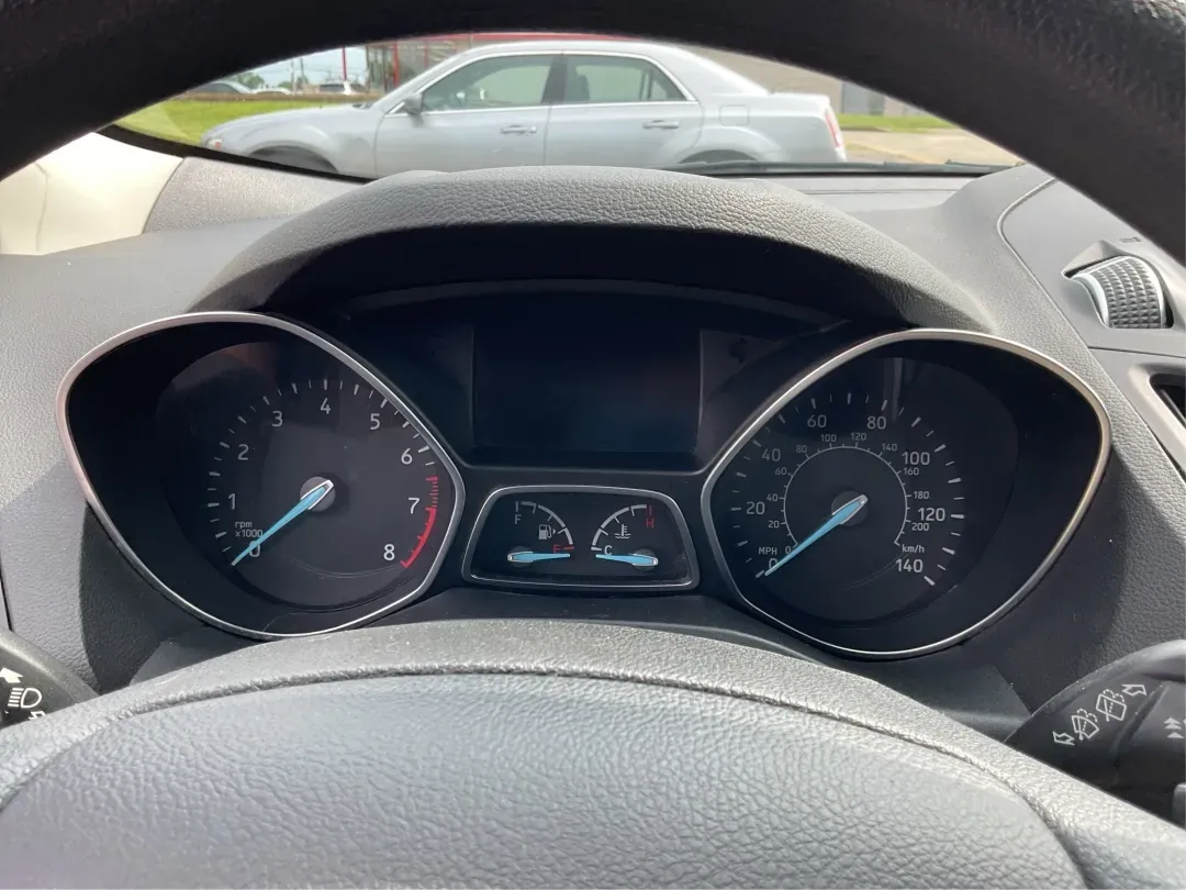 2017 Ford Escape SE (1FMCU9GD3HU) with an Other engine, located at 1099 N County Rd 25A , Troy, OH, 45373, (937) 908-9800, 40.057079, -84.212883 - Are you searching for a reliable and stylish SUV that fits seamlessly into your busy lifestyle? Look no further than this stunning 2017 Ford Escape SE, available now at Advantage Car and Credit in Fairborn, OH. With its robust features and comfortable design, this vehicle is perfect for growing fami - Photo#15