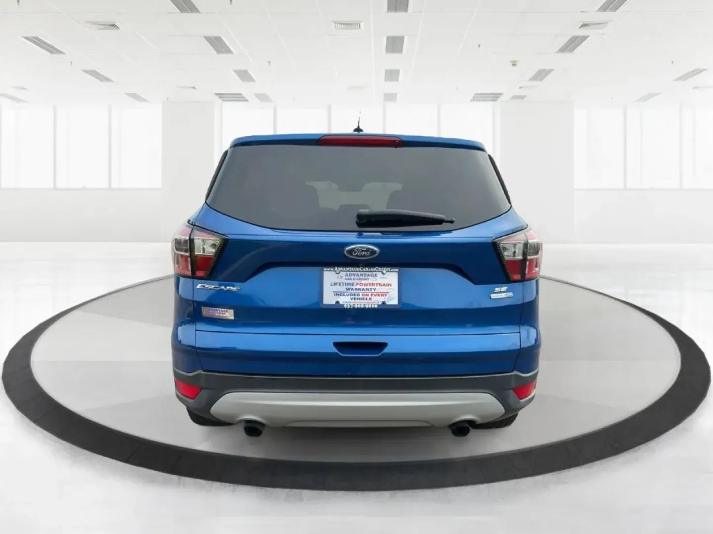 2017 Ford Escape SE (1FMCU9GD3HU) with an Other engine, located at 8750 N County Rd 25A, Piqua, OH, 45356, (937) 908-9800, 40.164391, -84.232513 - Are you searching for a reliable and stylish SUV that fits seamlessly into your busy lifestyle? Look no further than this stunning 2017 Ford Escape SE, available now at Advantage Car and Credit in Fairborn, OH. With its robust features and comfortable design, this vehicle is perfect for growing fami - Photo#3