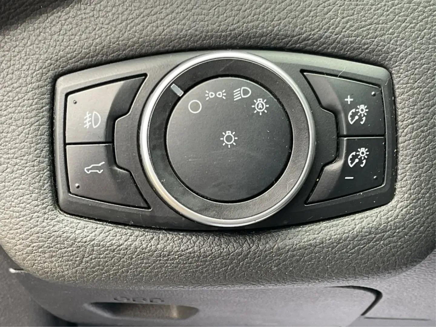 2017 Ford Escape SE (1FMCU9GD3HU) with an Other engine, located at 8750 N County Rd 25A, Piqua, OH, 45356, (937) 908-9800, 40.164391, -84.232513 - Are you searching for a reliable and stylish SUV that fits seamlessly into your busy lifestyle? Look no further than this stunning 2017 Ford Escape SE, available now at Advantage Car and Credit in Fairborn, OH. With its robust features and comfortable design, this vehicle is perfect for growing fami - Photo#17